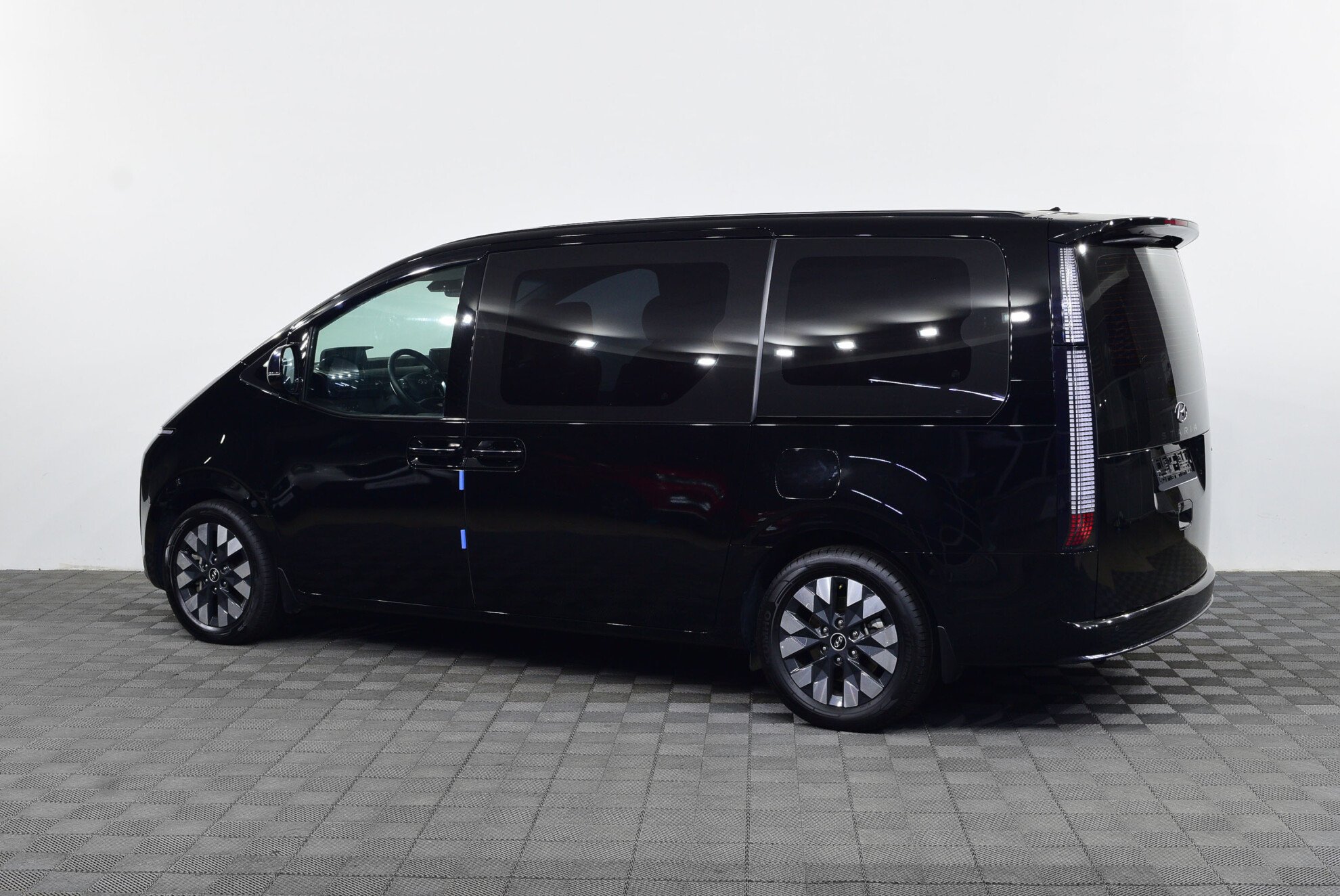 HYUNDAI Staria миниатюра 5