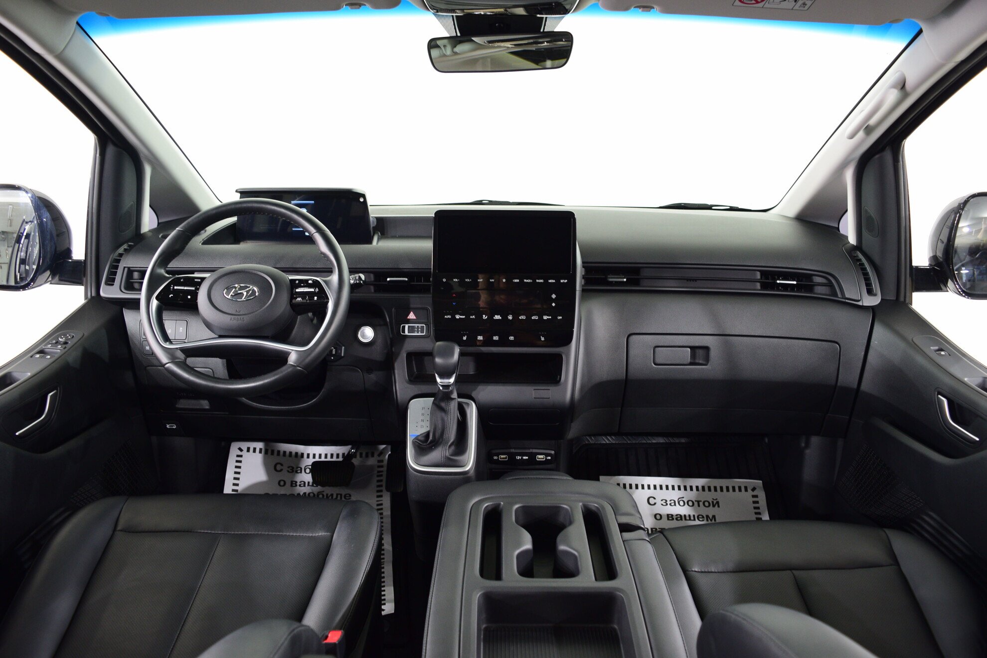 HYUNDAI Staria миниатюра 8