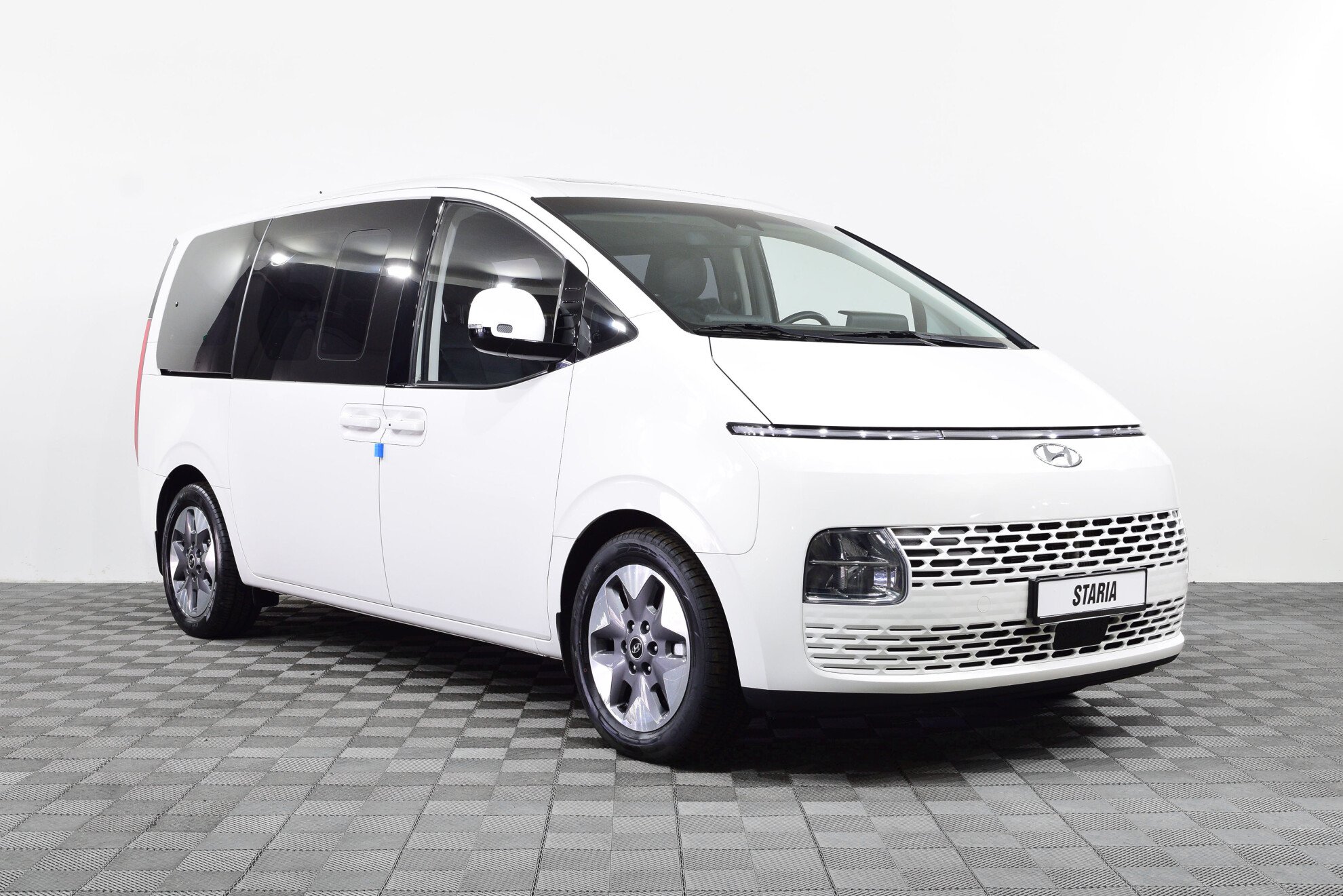 HYUNDAI Staria миниатюра 3