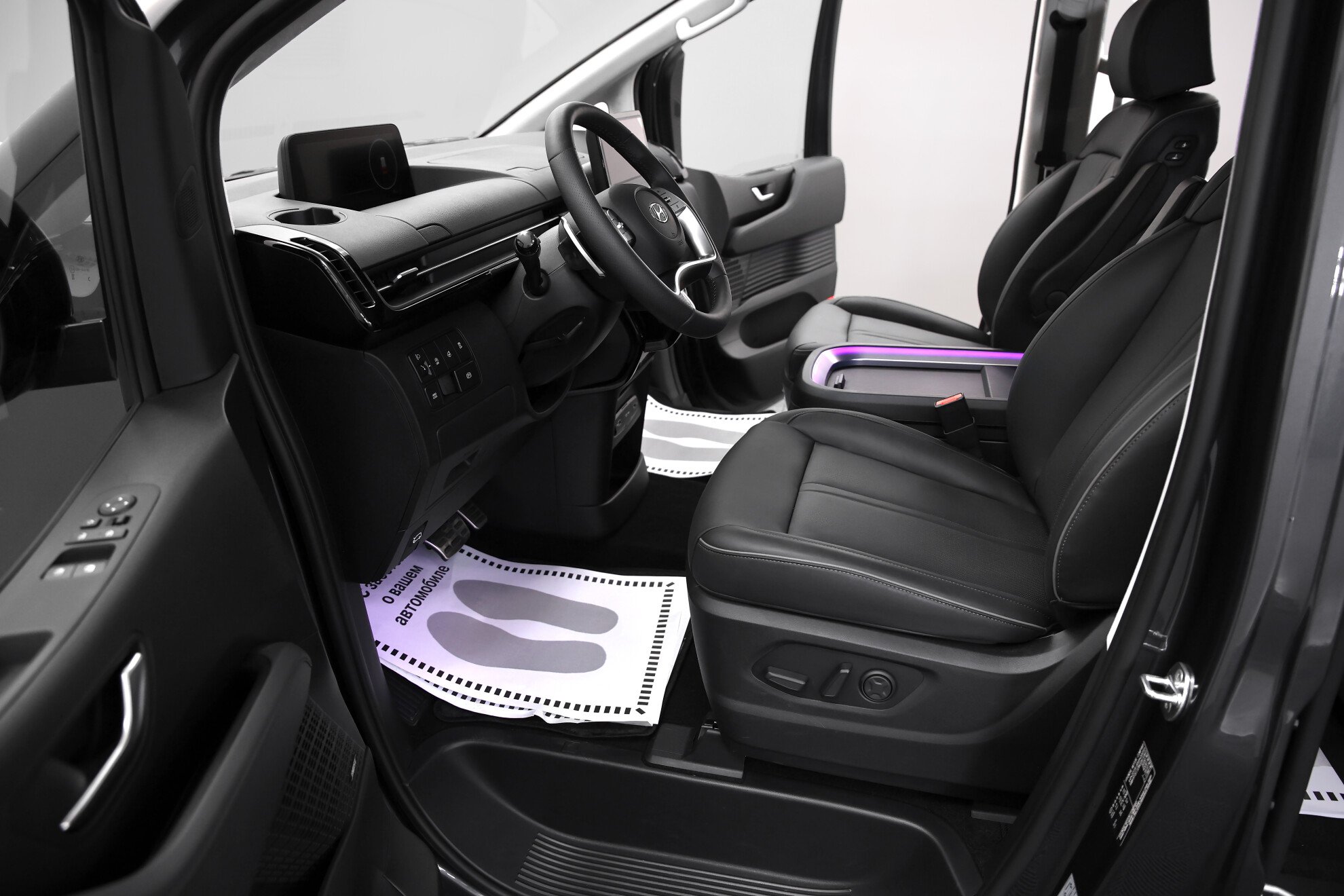 HYUNDAI Staria миниатюра 6