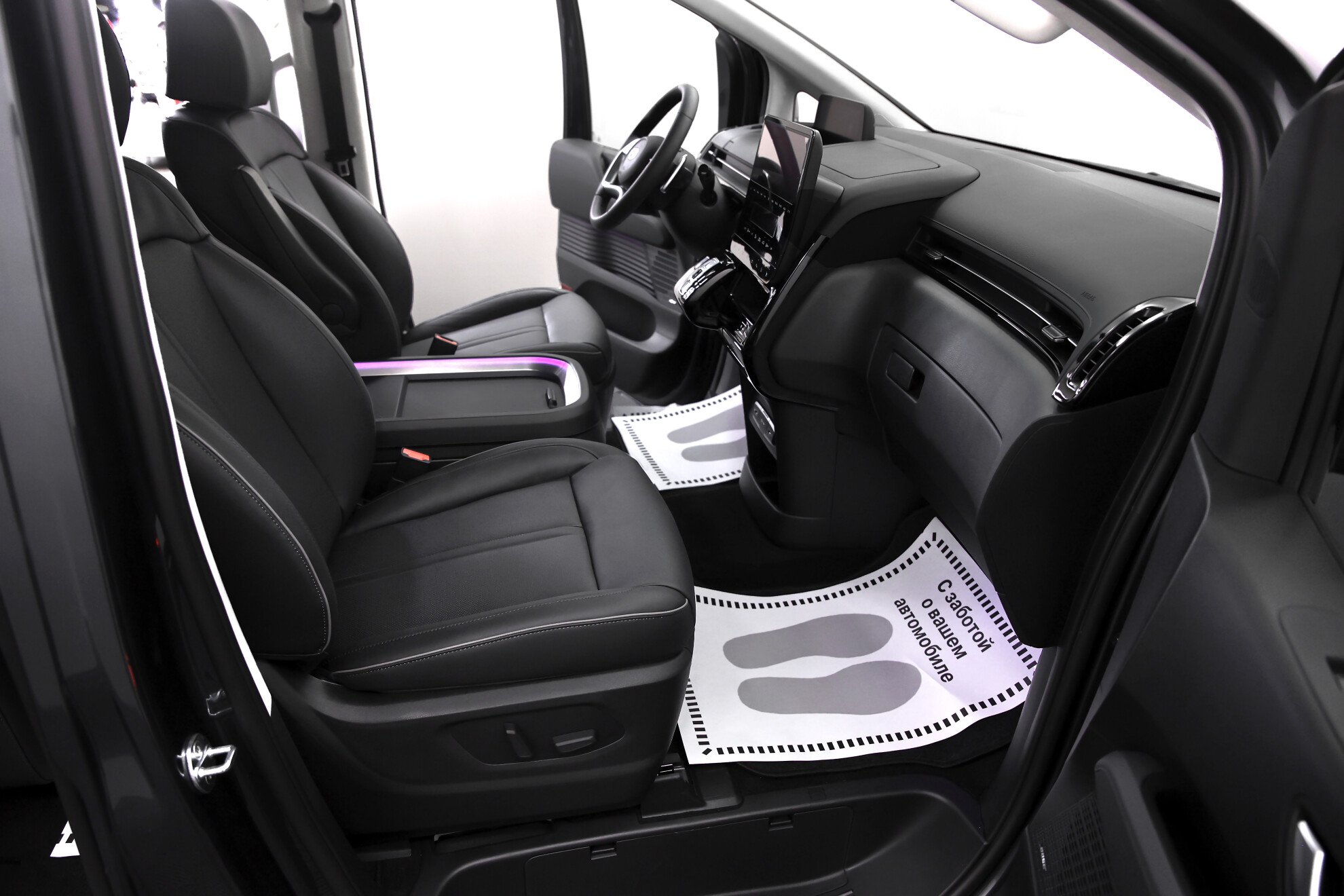 HYUNDAI Staria миниатюра 8