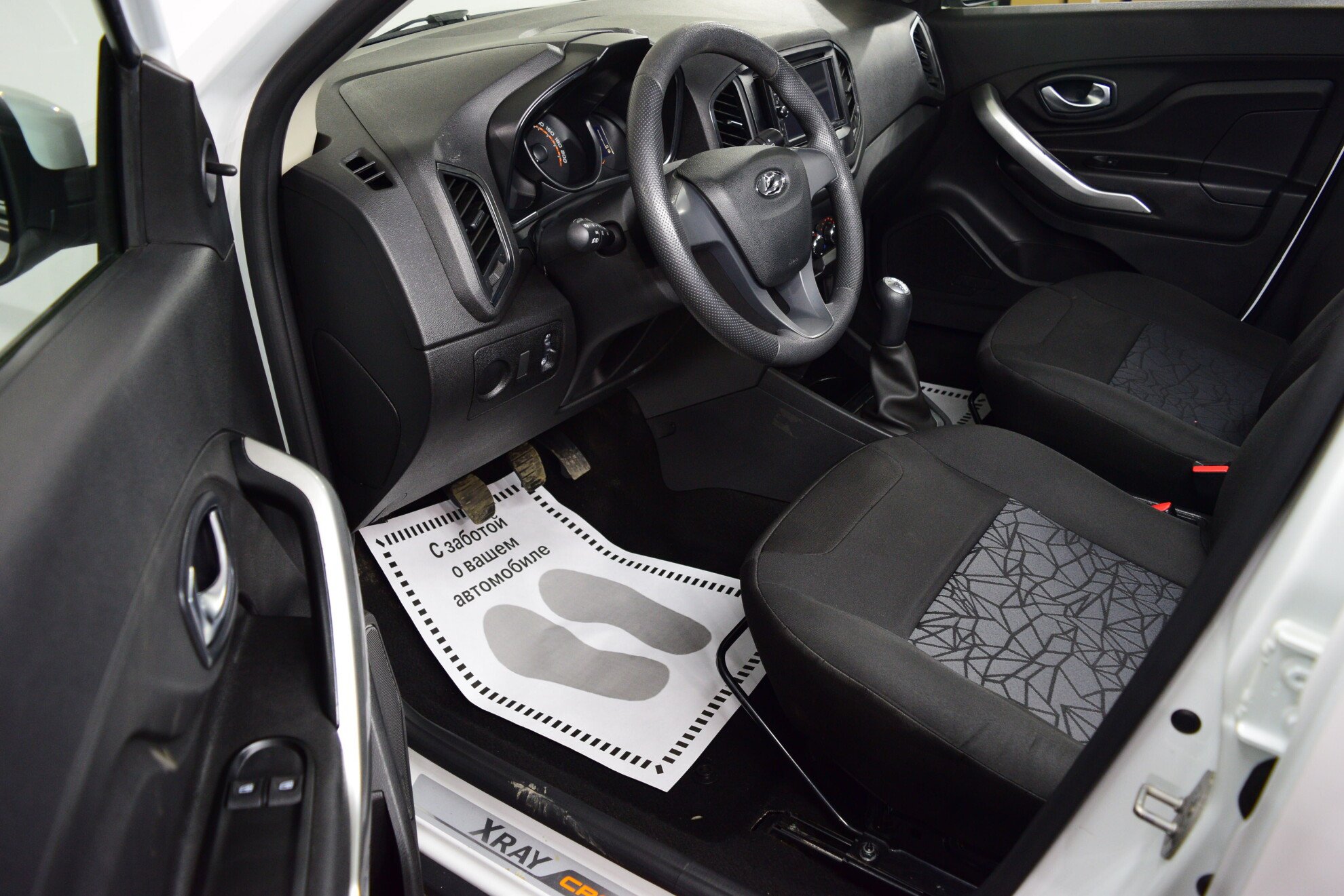 LADA XRay Cross миниатюра 7