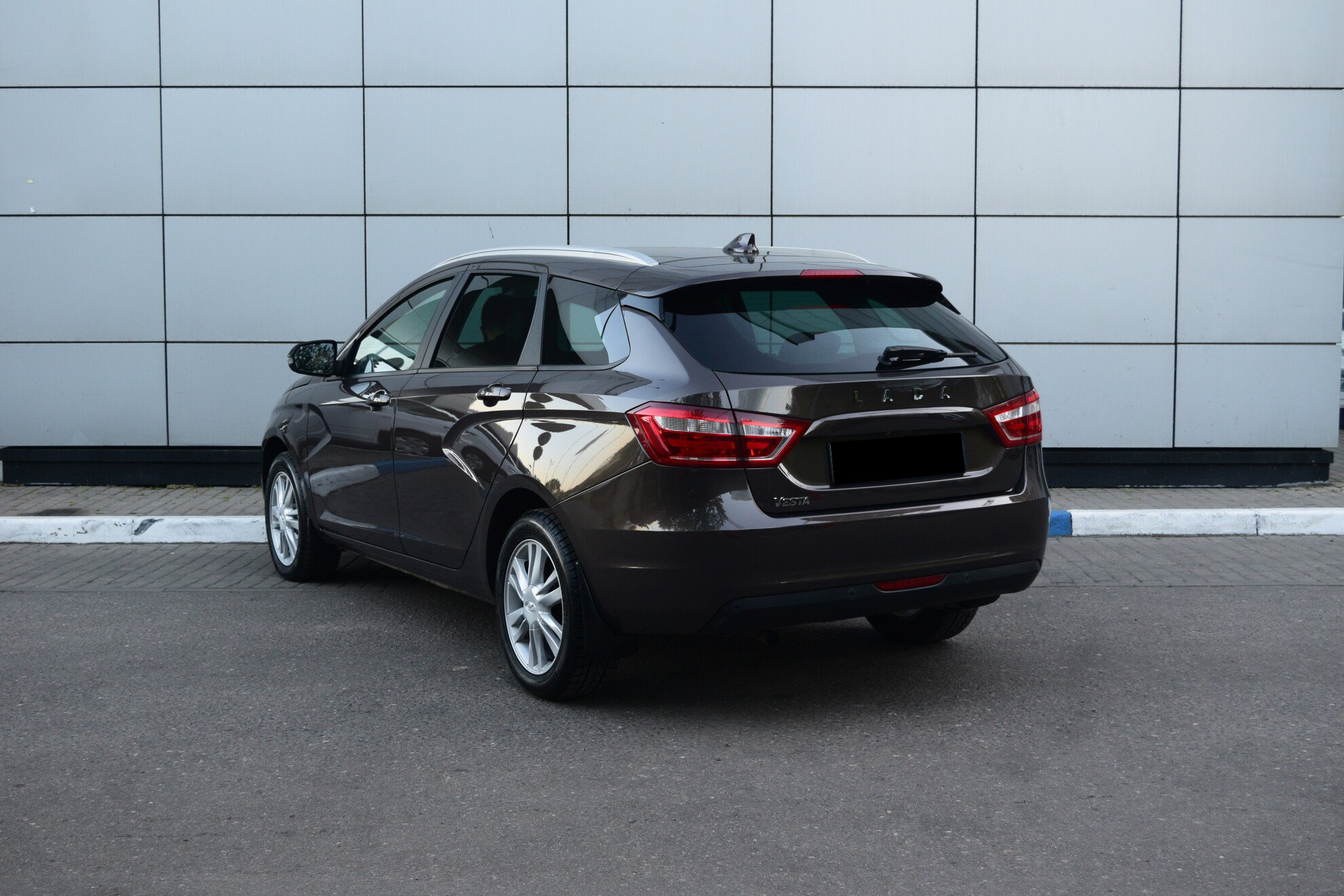 LADA Vesta SW миниатюра 6