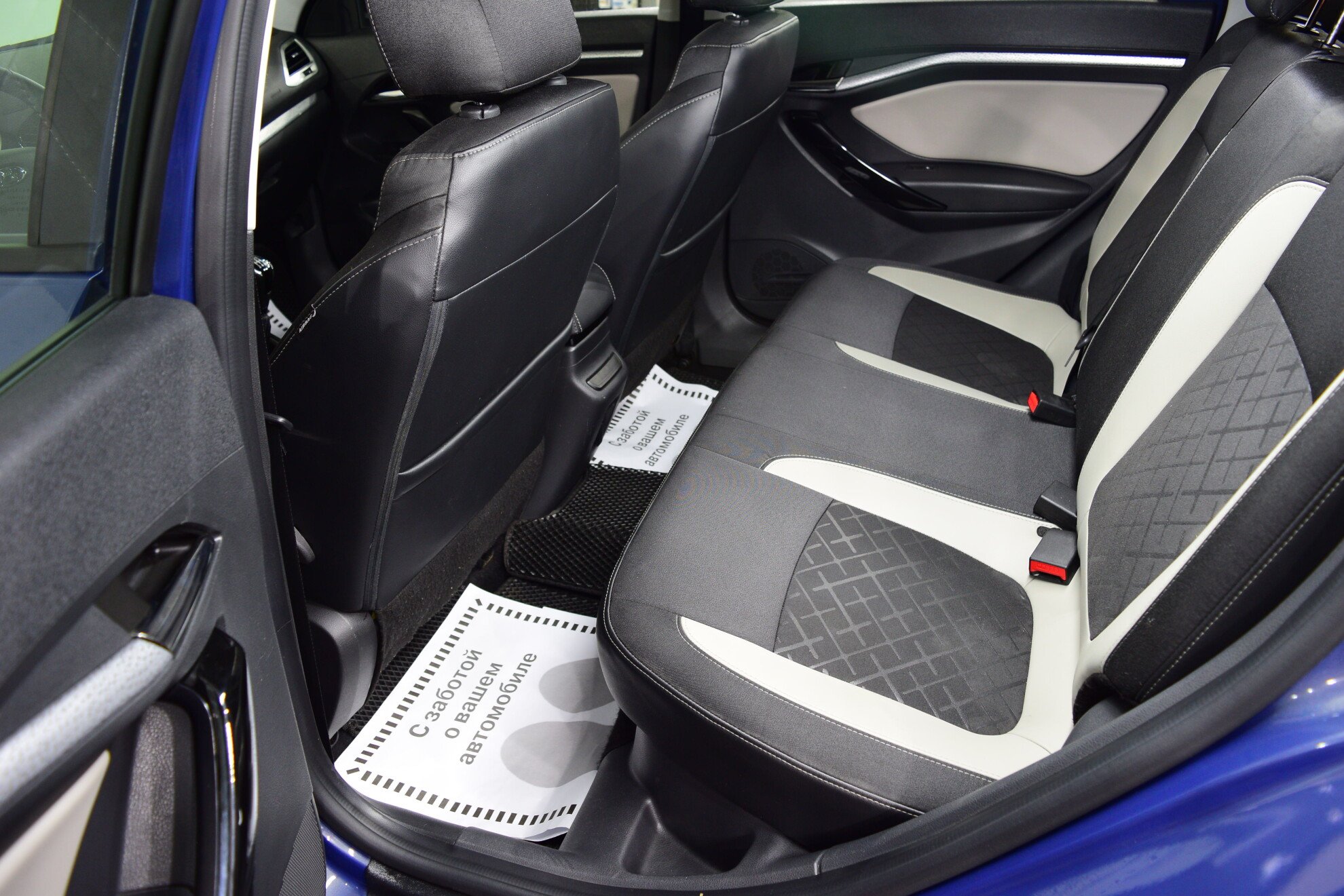 LADA Vesta SW Cross миниатюра 9