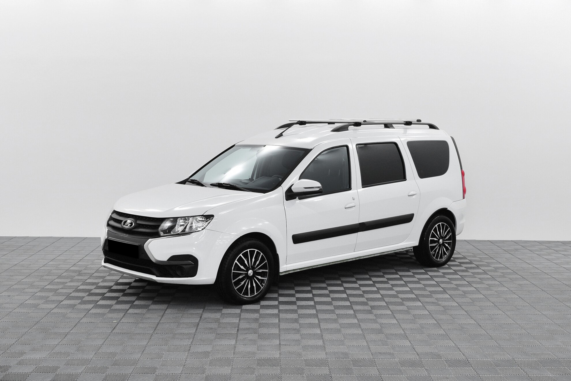 Превью LADA Largus New 5 мест