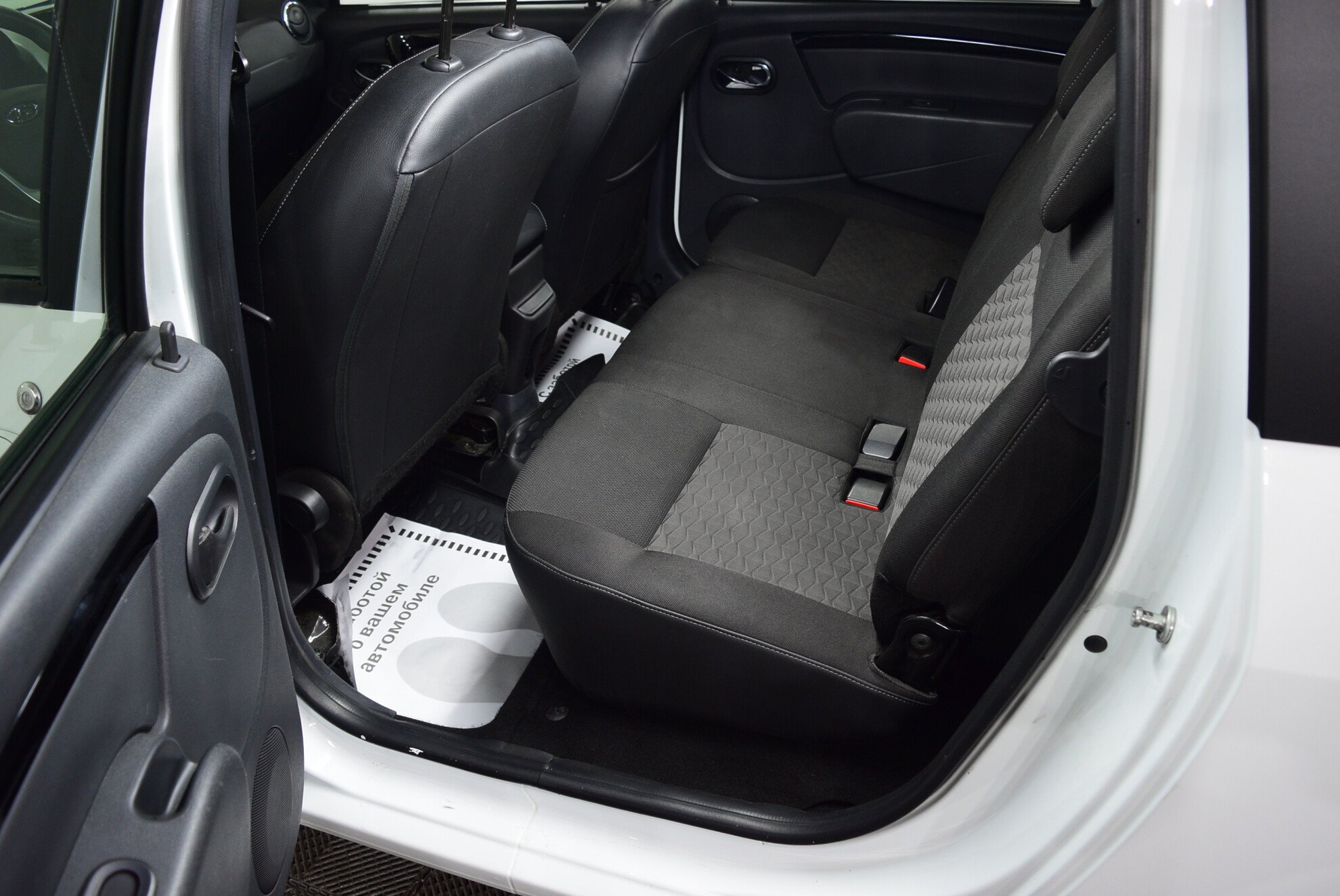 LADA Largus New 5 мест миниатюра 8
