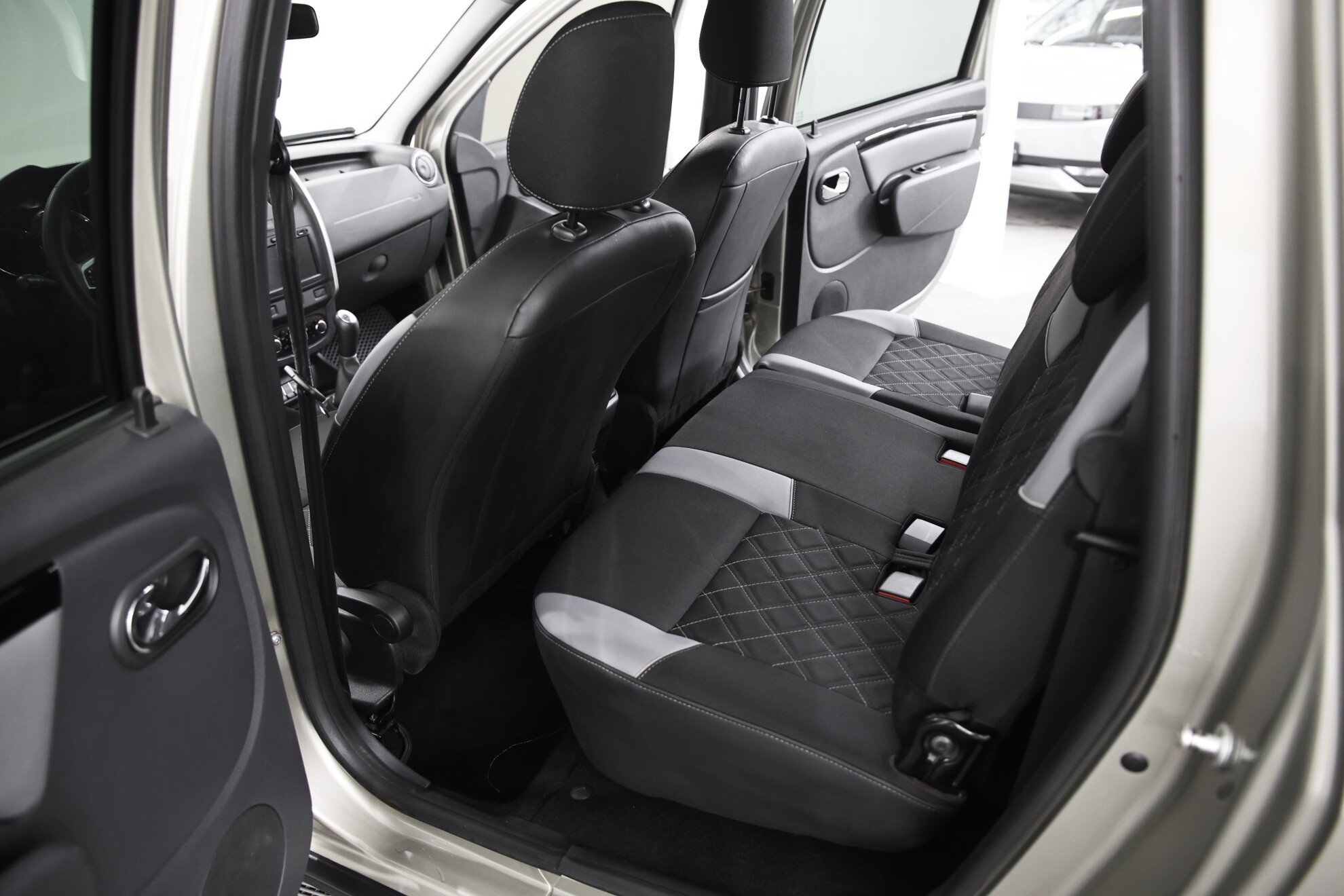 LADA Largus Cross New 5 мест миниатюра 10