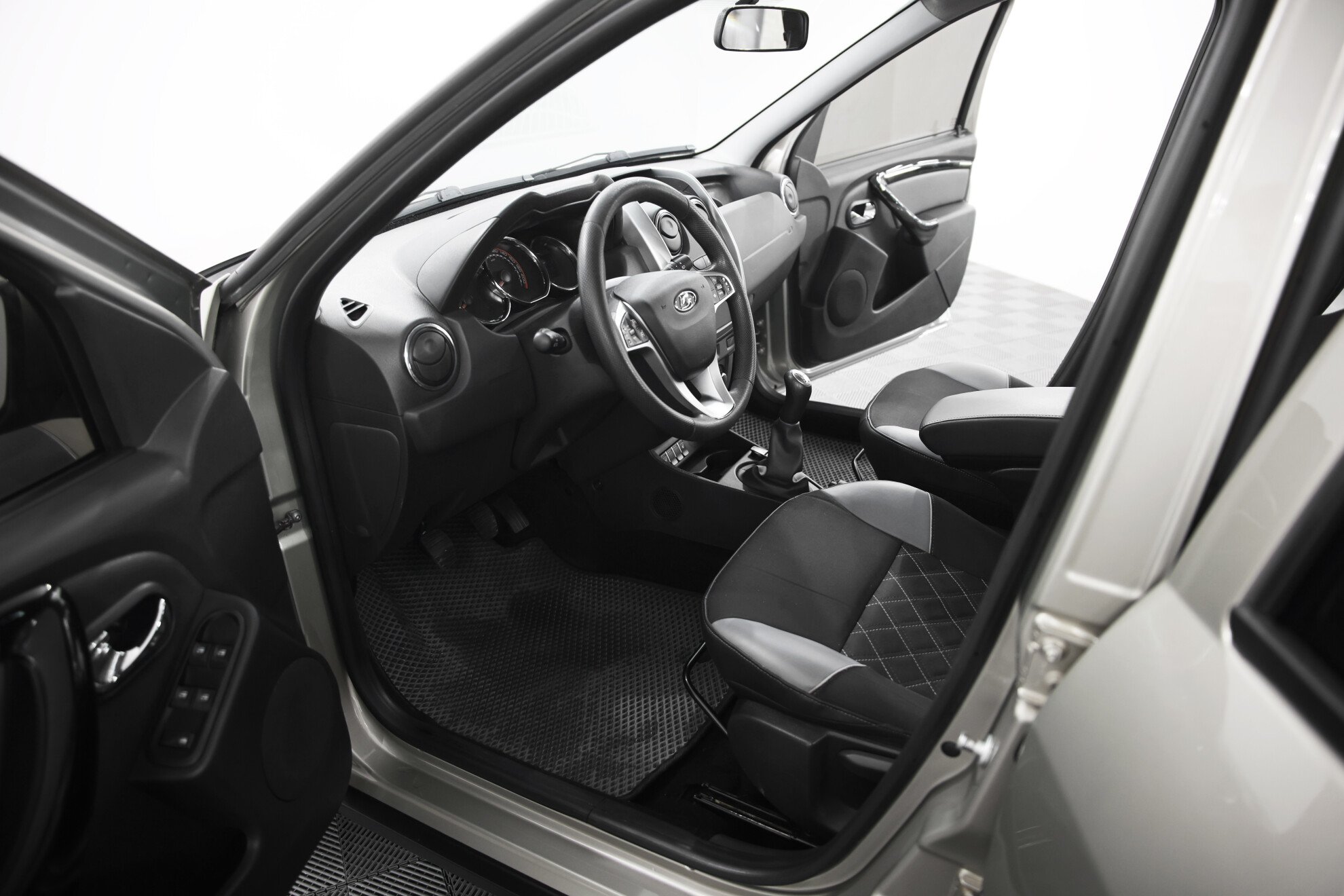 LADA Largus Cross New 5 мест миниатюра 6