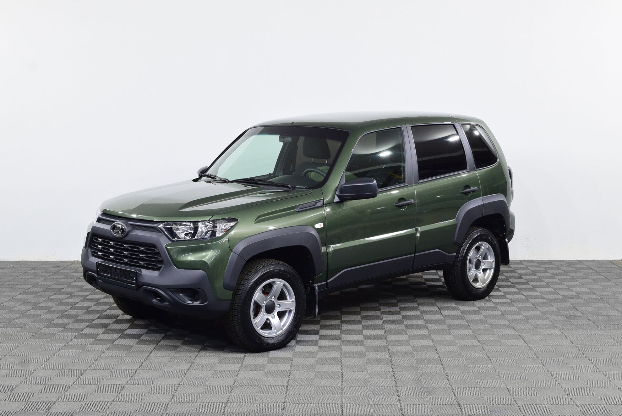 Превью LADA Niva Travel