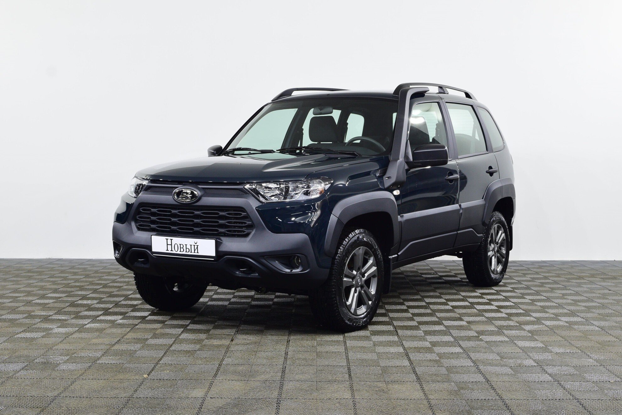 Превью LADA Niva Travel