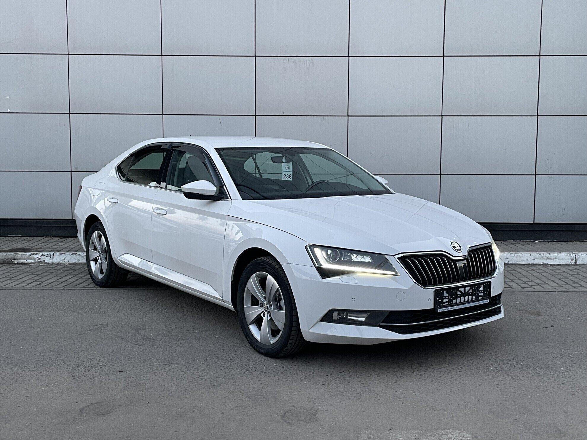 SKODA Superb миниатюра 2