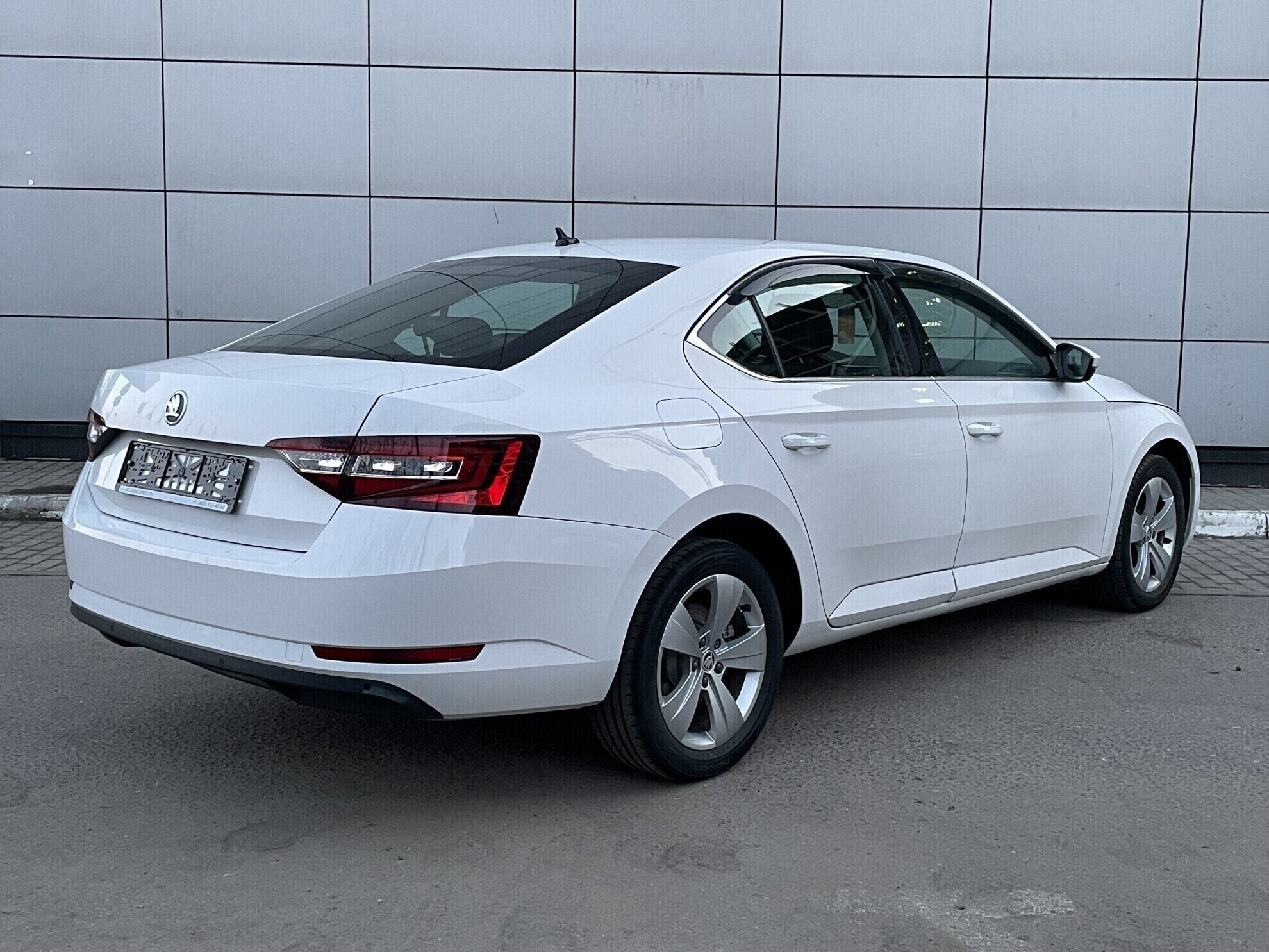SKODA Superb миниатюра 3