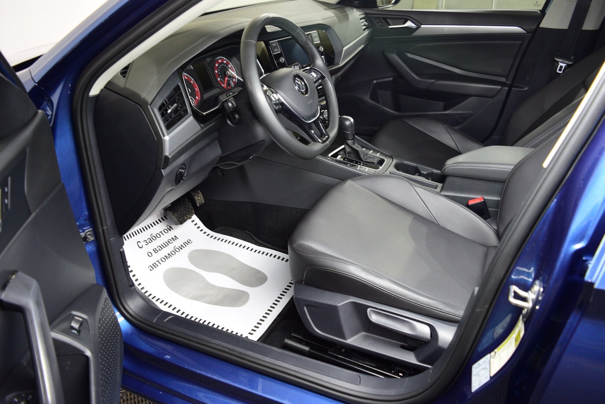 VOLKSWAGEN Jetta миниатюра 6