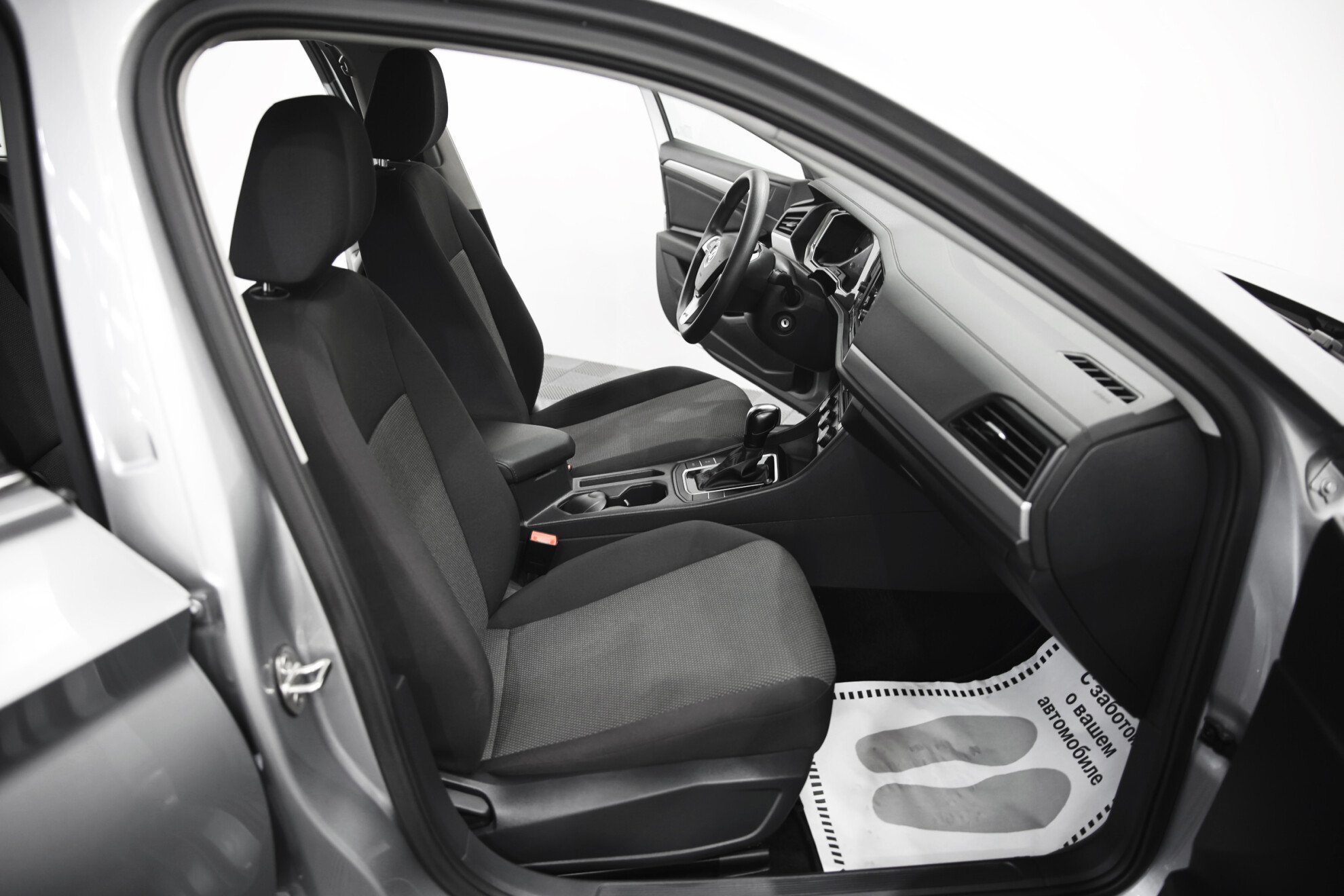 VOLKSWAGEN Jetta миниатюра 8