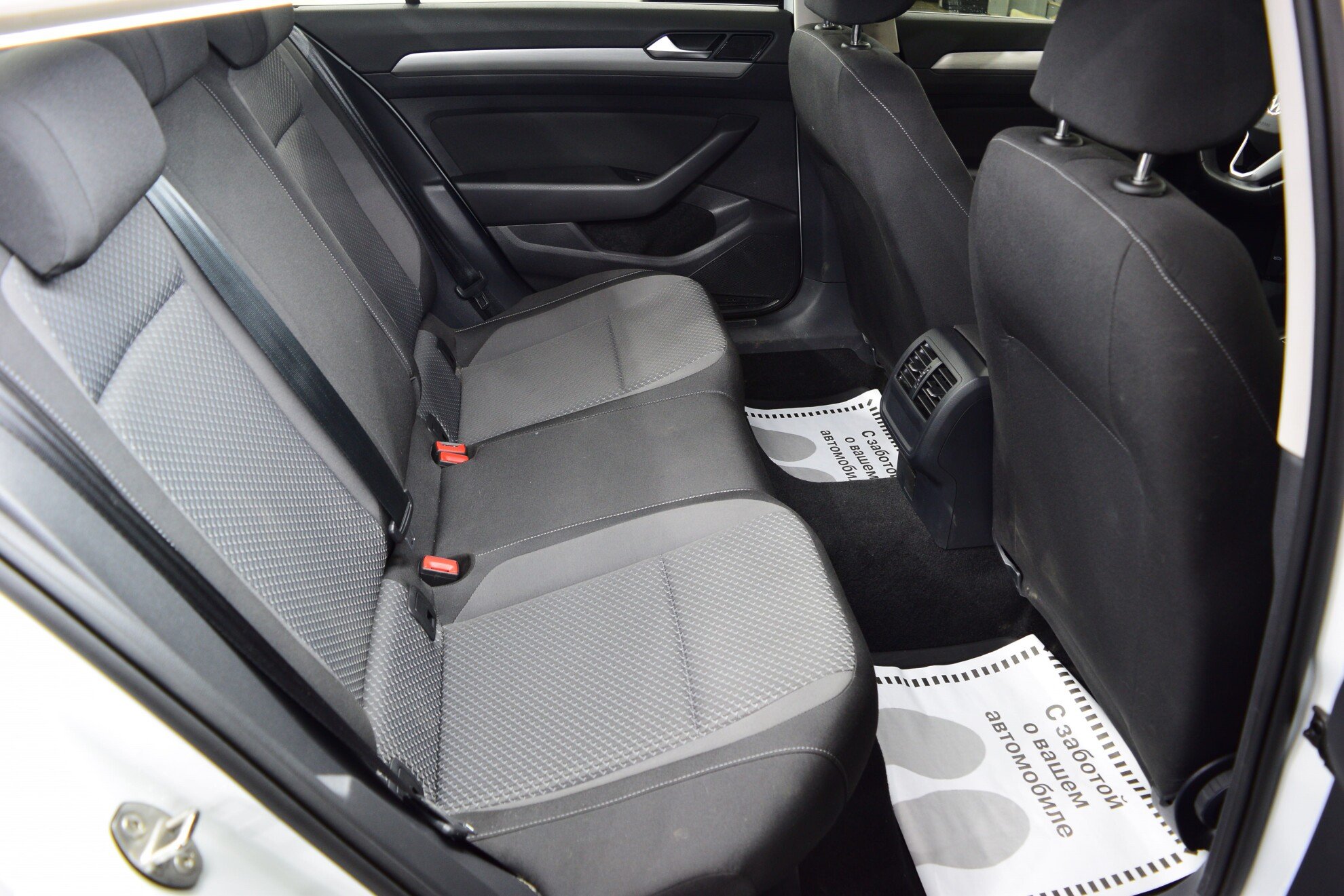 VOLKSWAGEN Passat миниатюра 10