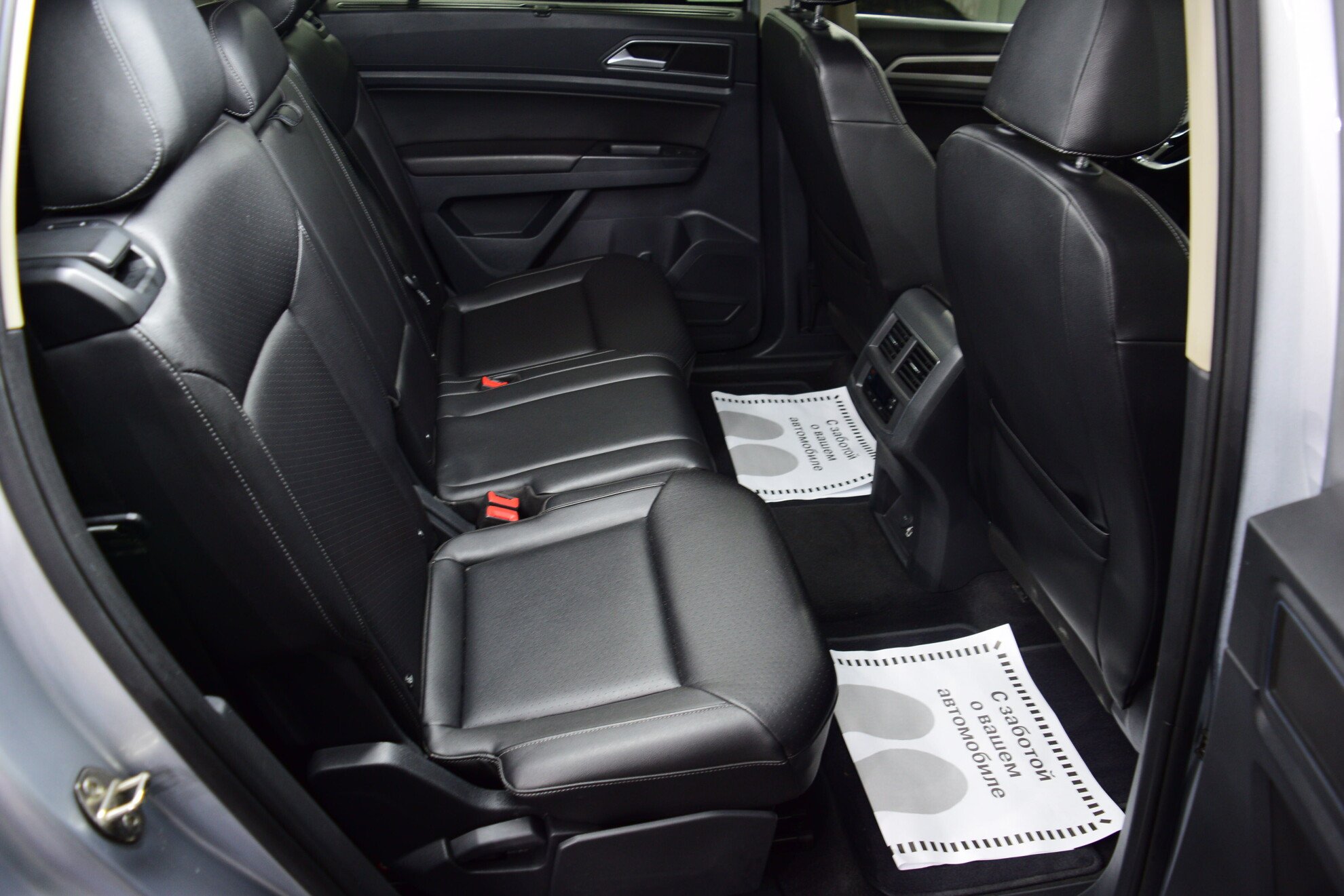 VOLKSWAGEN Teramont миниатюра 10