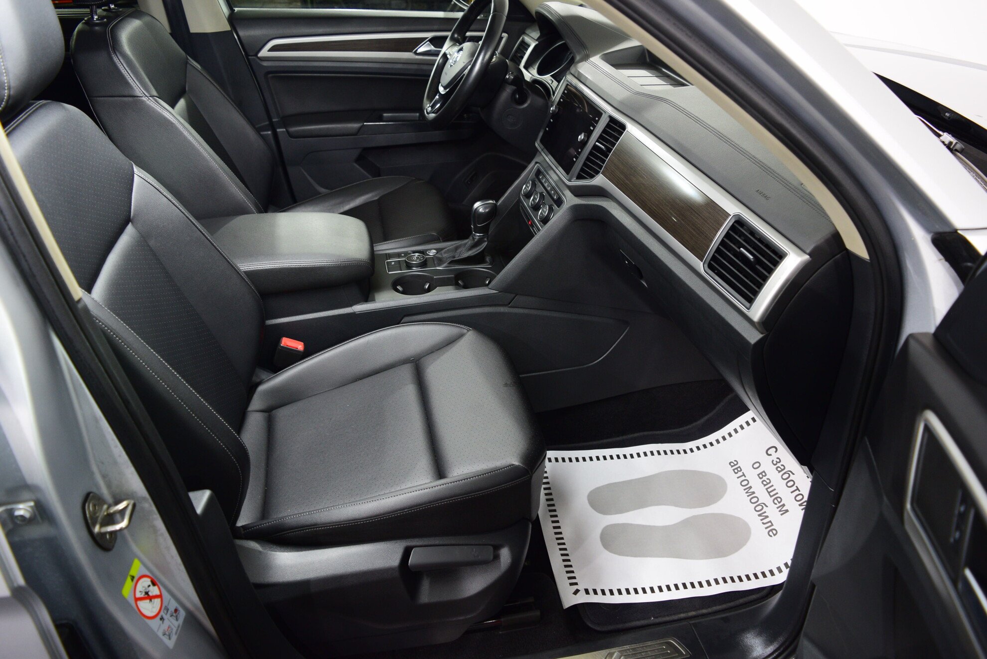 VOLKSWAGEN Teramont миниатюра 9