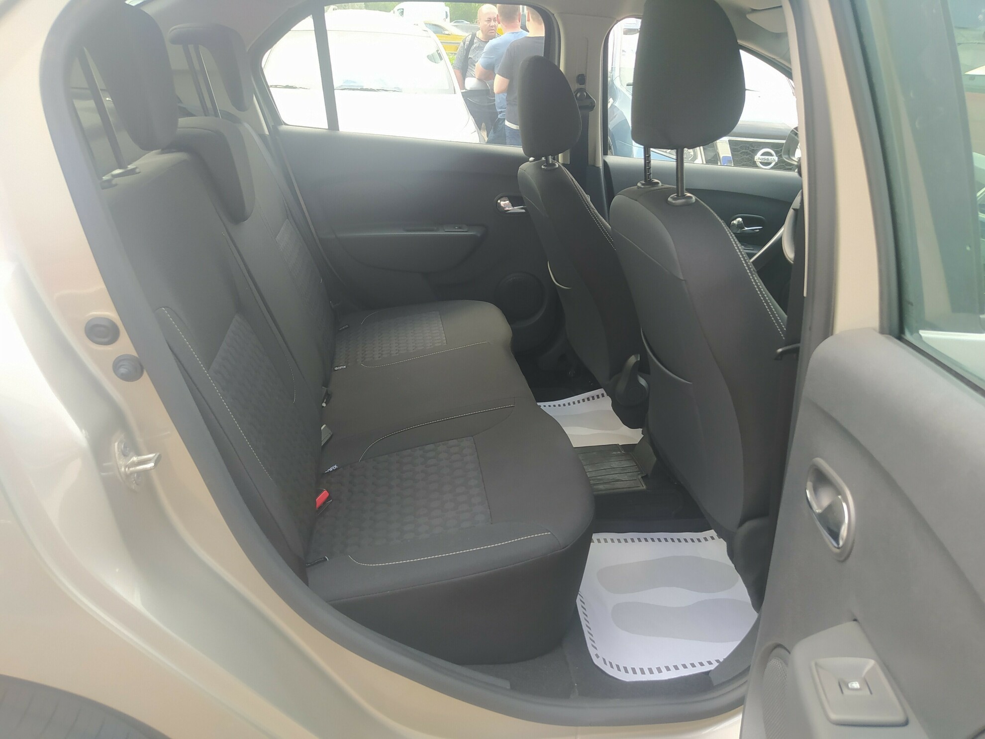 RENAULT Logan миниатюра 10