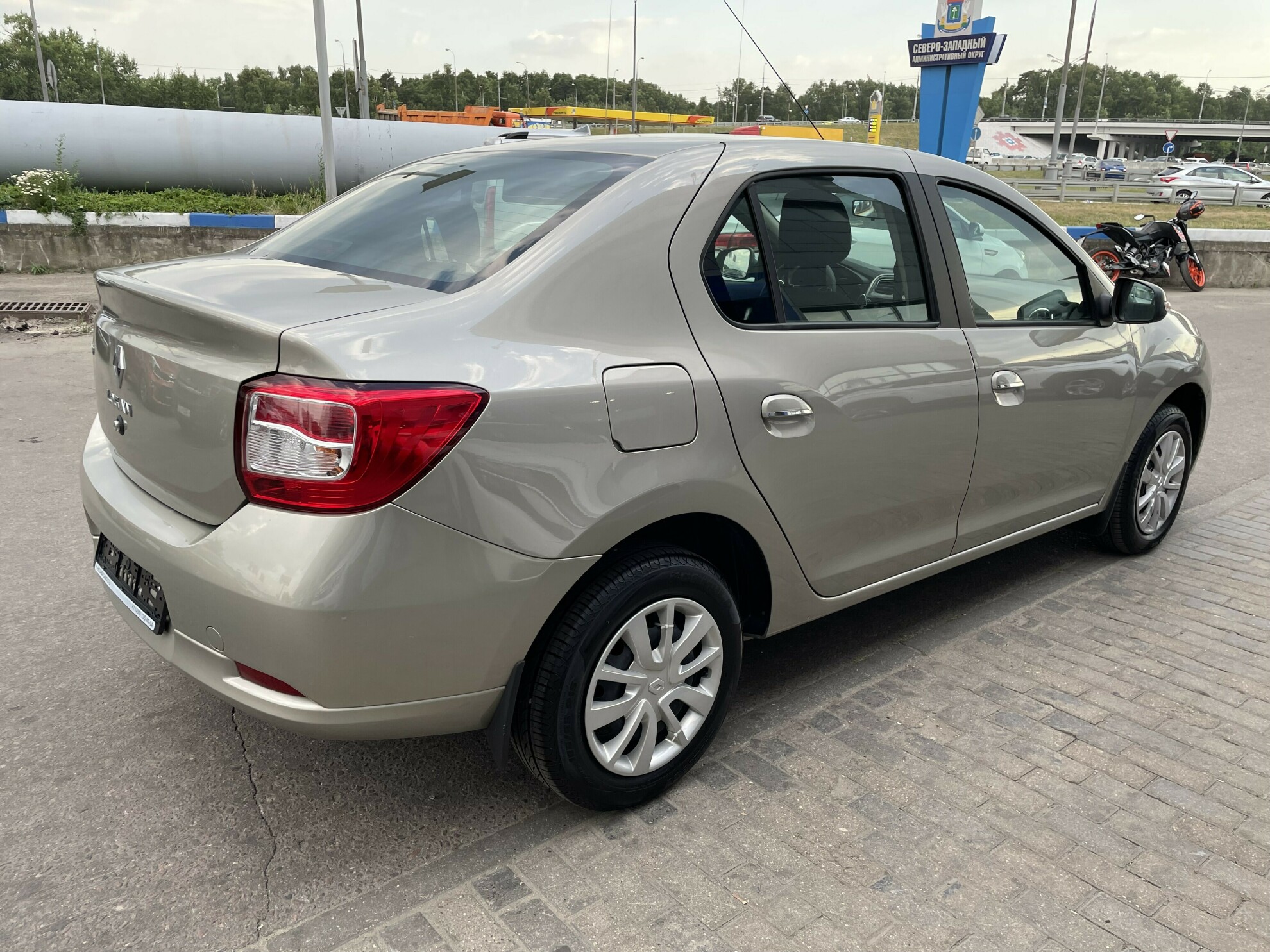 RENAULT Logan миниатюра 5