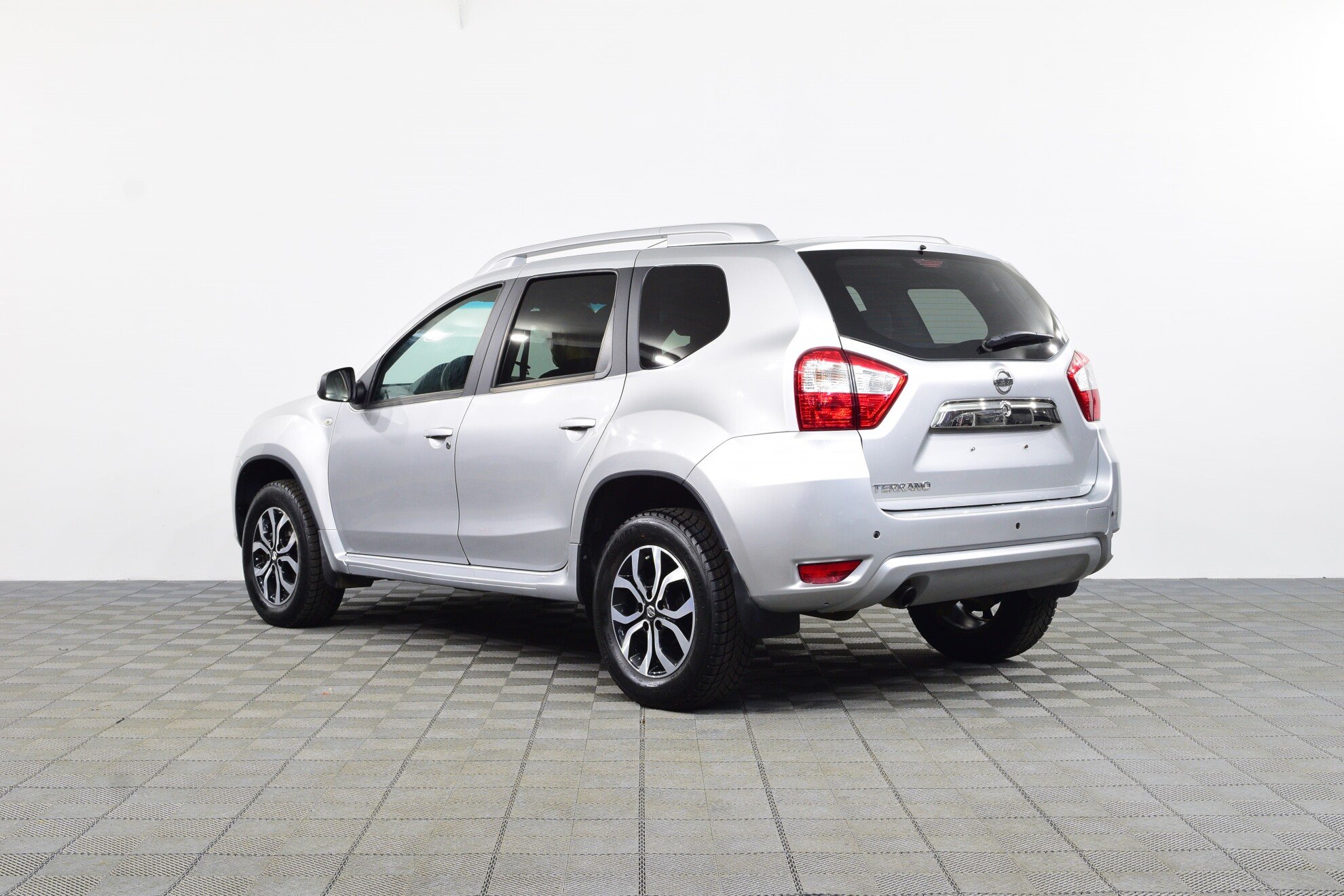 NISSAN Terrano миниатюра 6