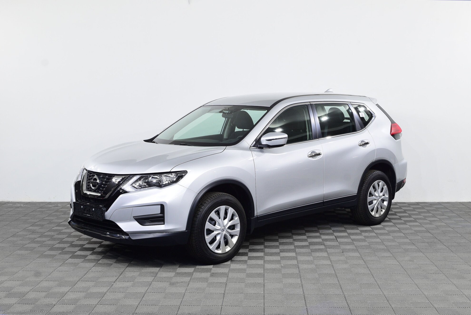 Превью NISSAN X-TRAIL NEW