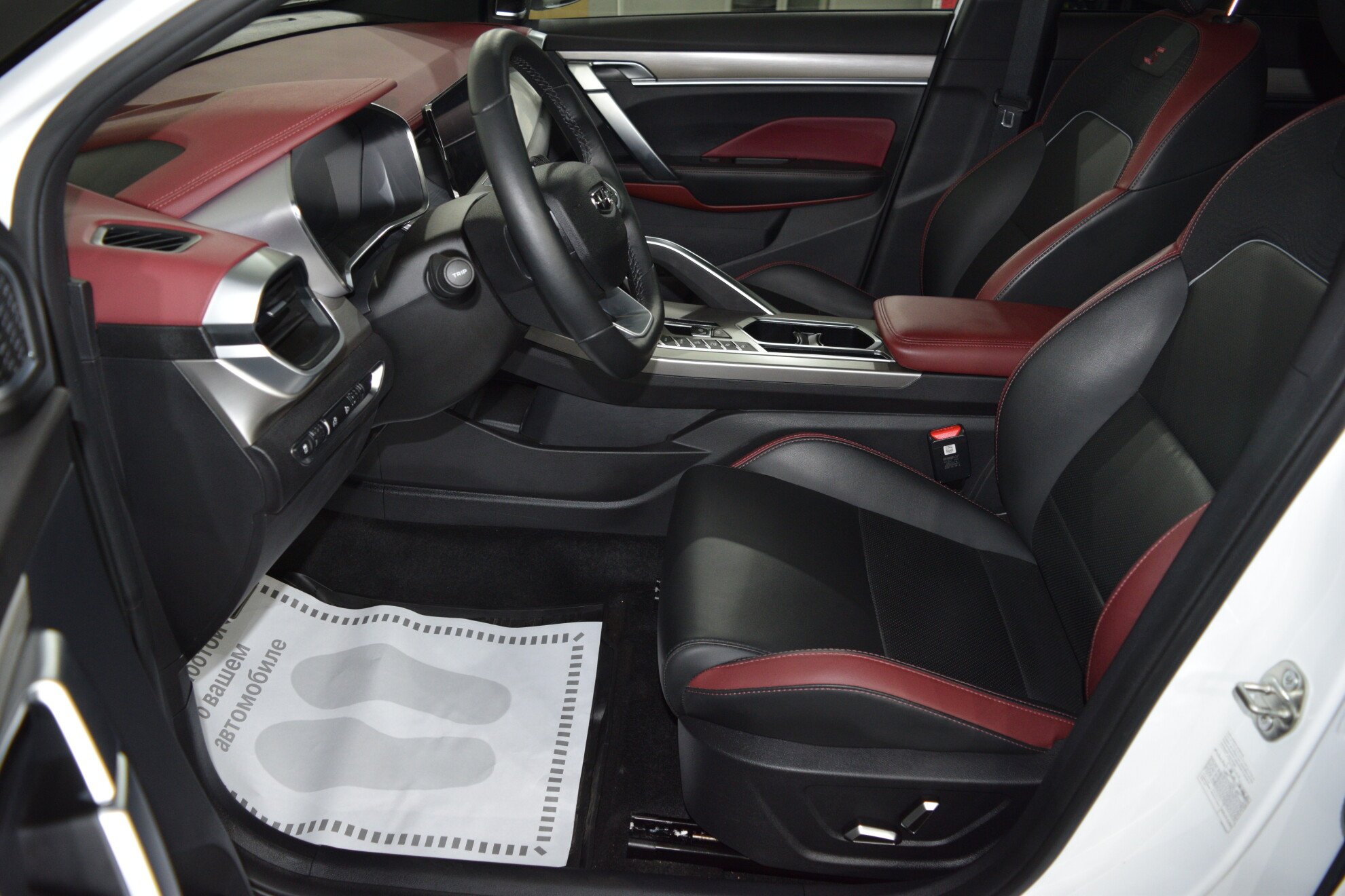 GEELY Coolray миниатюра 7