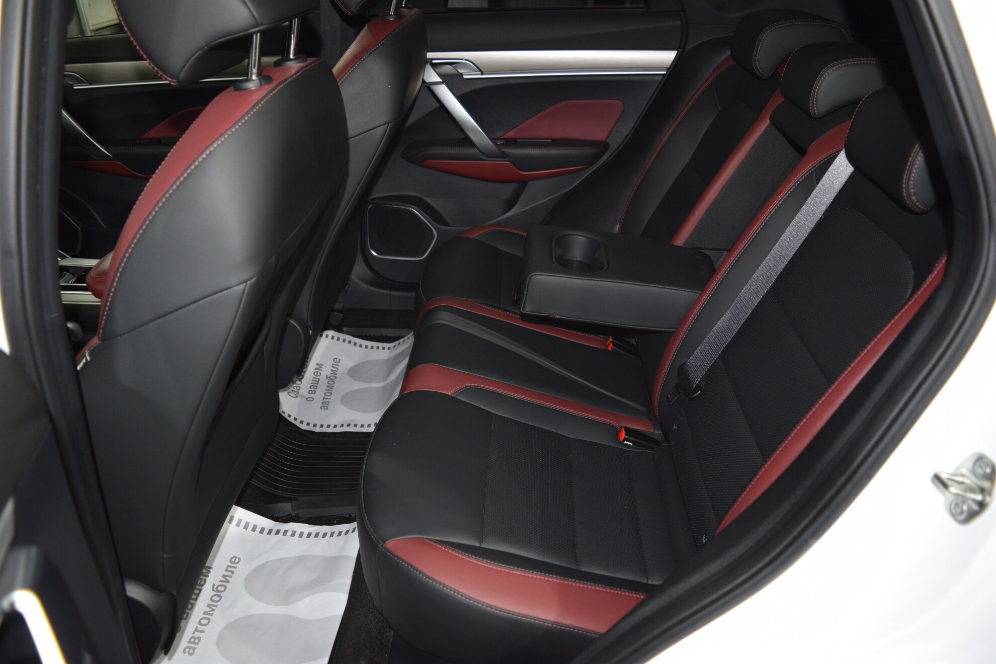 GEELY Coolray миниатюра 10