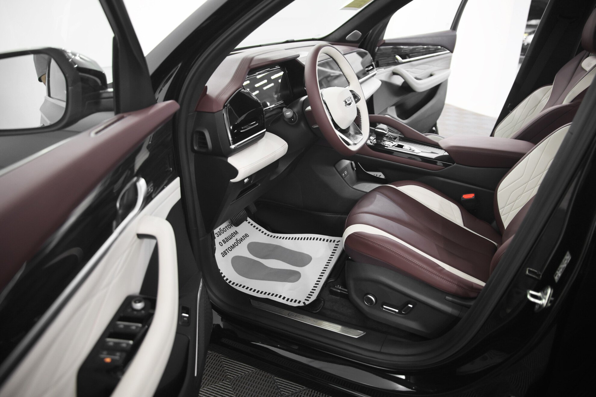 GEELY Monjaro миниатюра 6