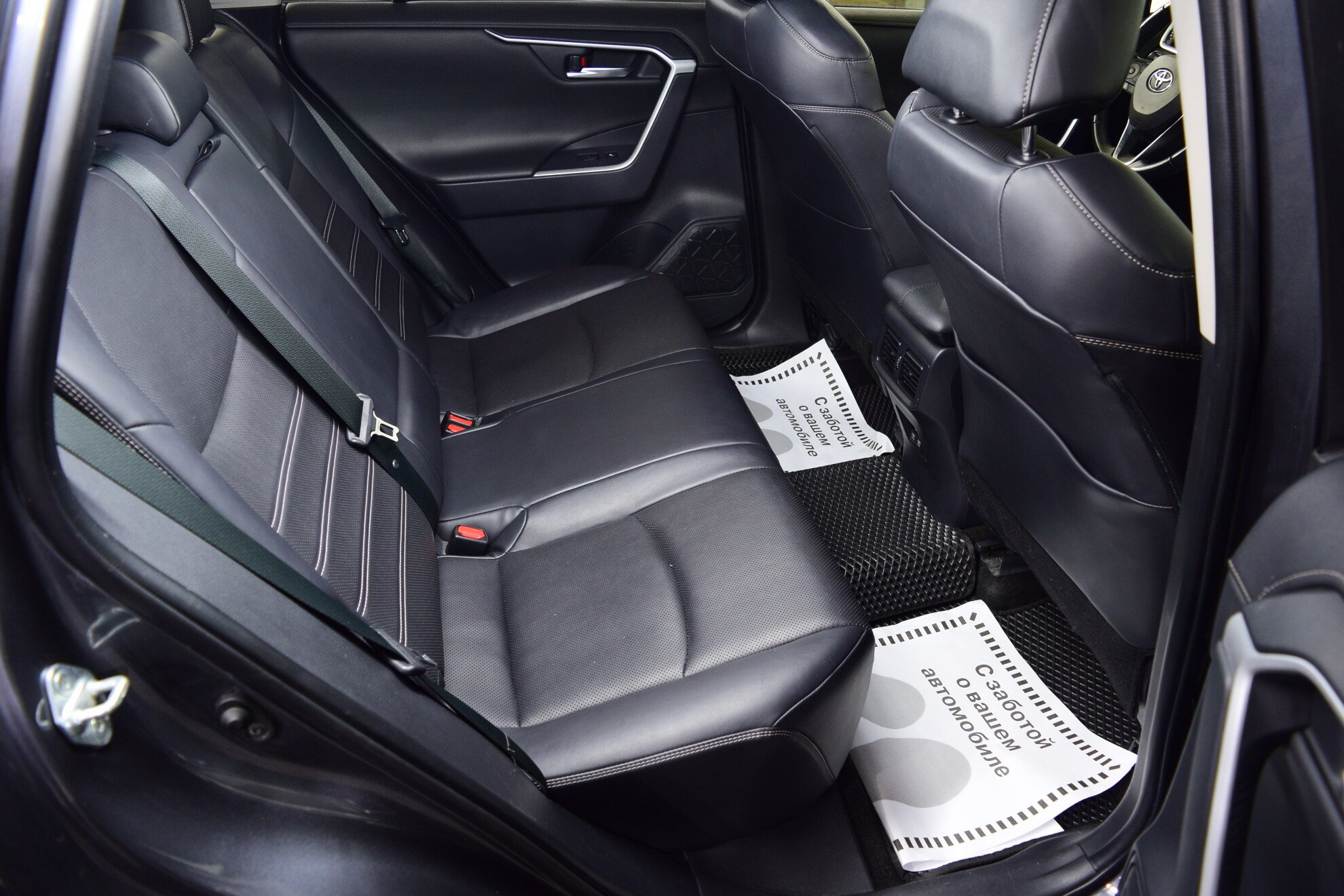 TOYOTA Rav4 миниатюра 10