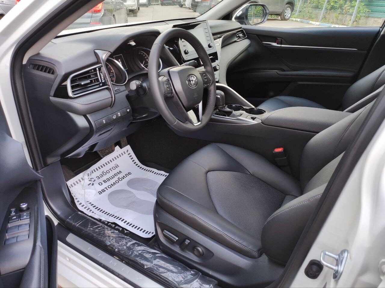 TOYOTA Camry миниатюра 7