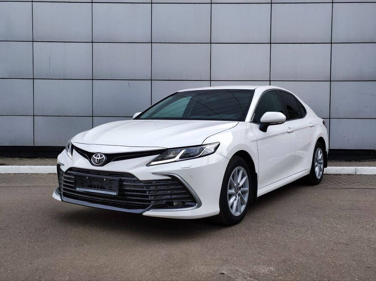 Превью TOYOTA Camry