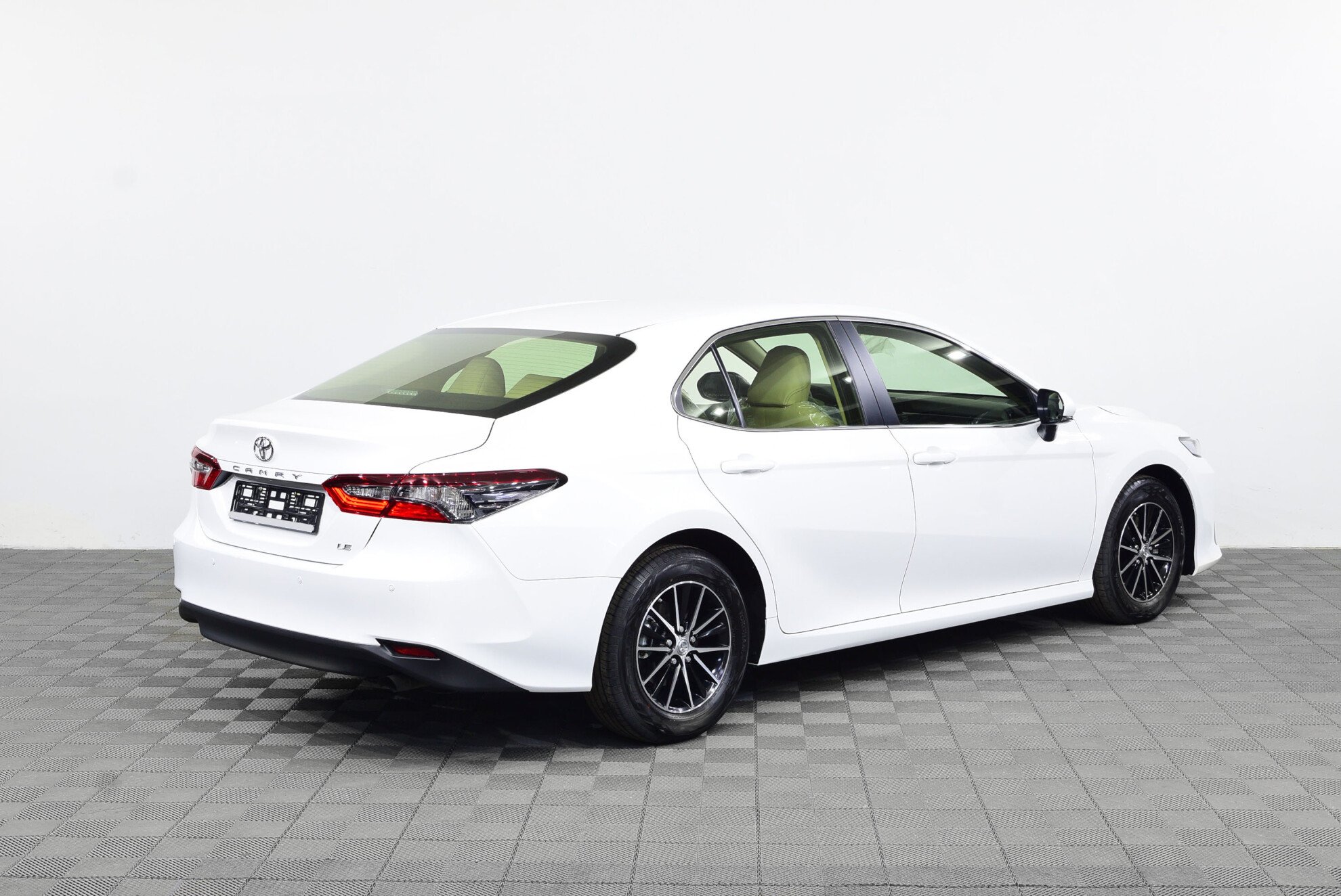 TOYOTA Camry миниатюра 4