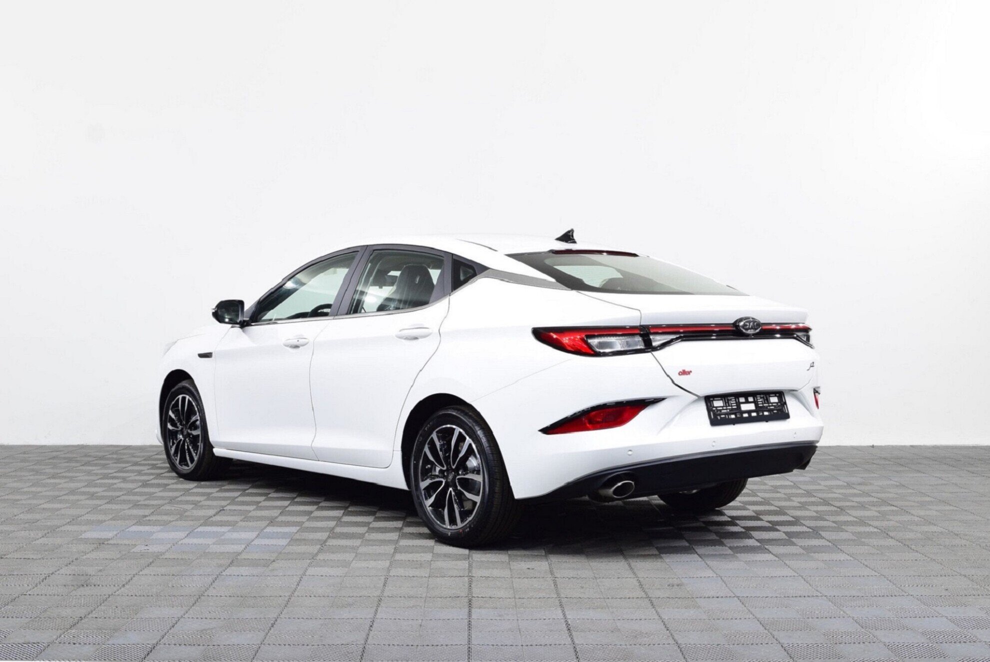 JAC J7 миниатюра 6