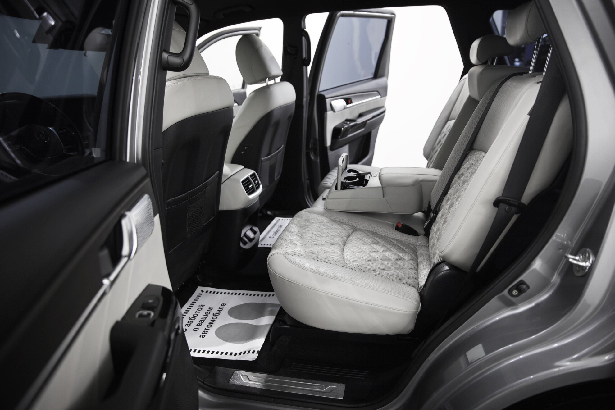 KIA Mohave миниатюра 10