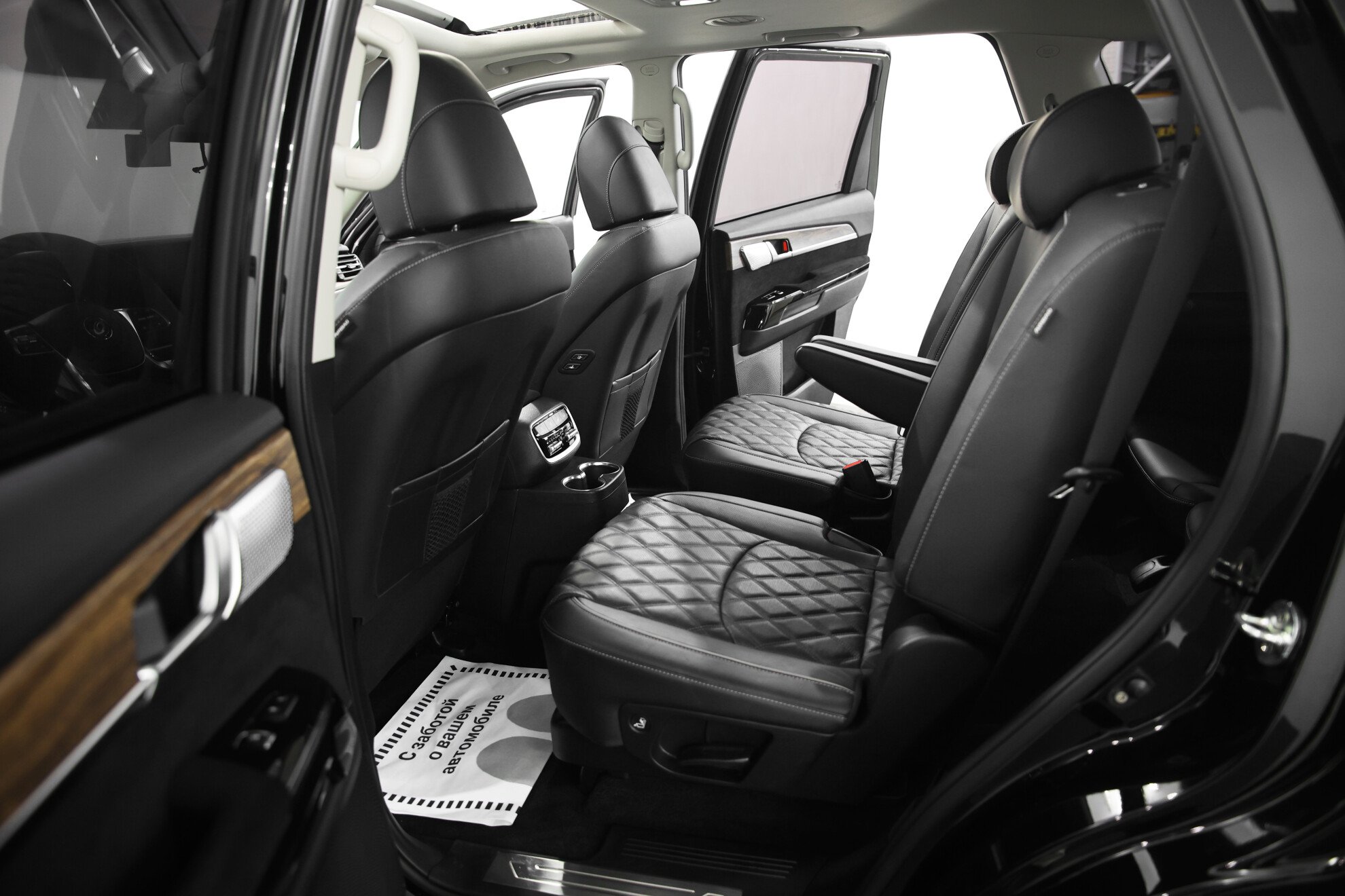 KIA Mohave миниатюра 10