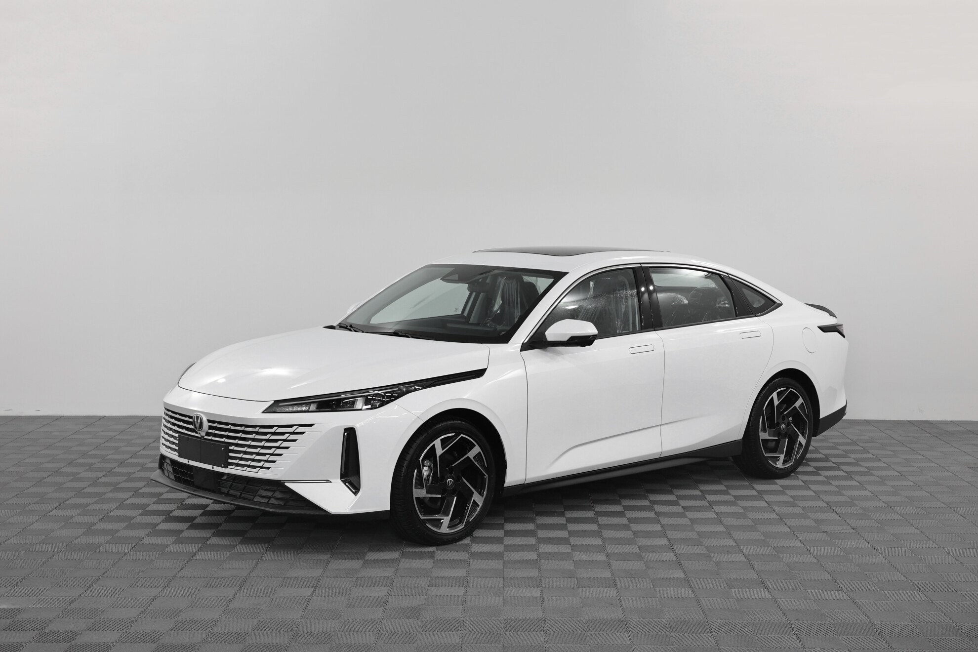 Превью CHANGAN Lamore