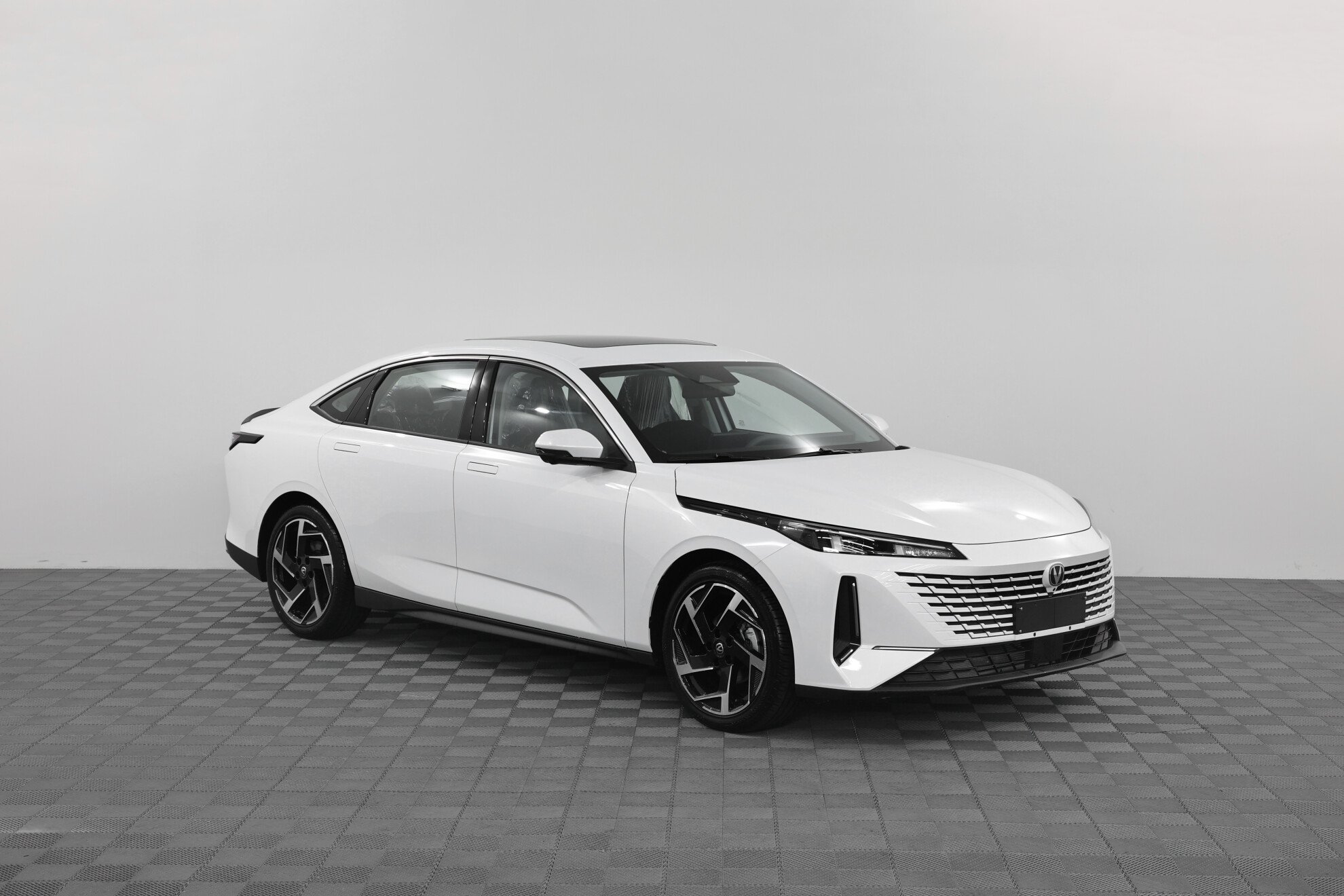CHANGAN Lamore миниатюра 3