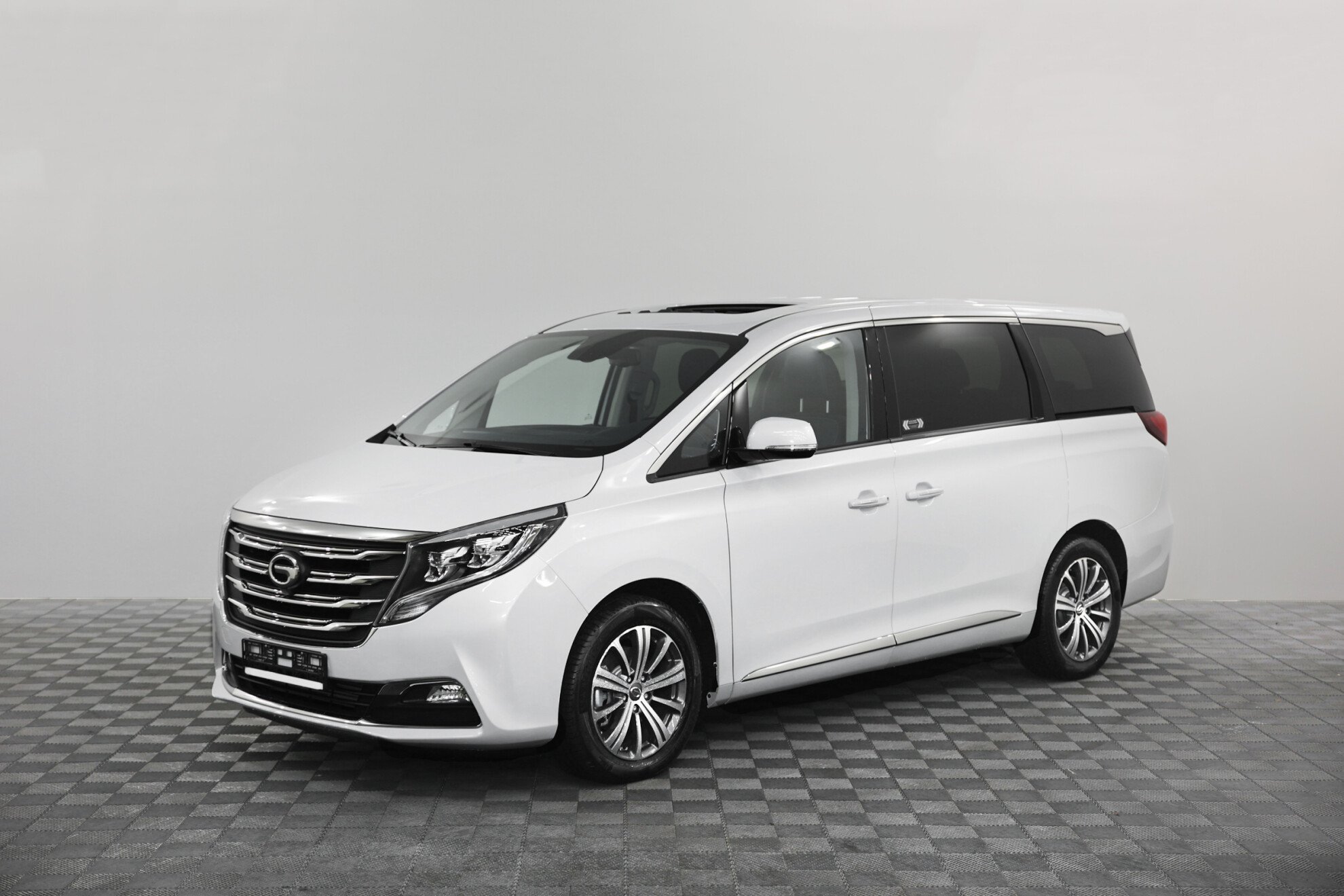 Превью GAC GN8