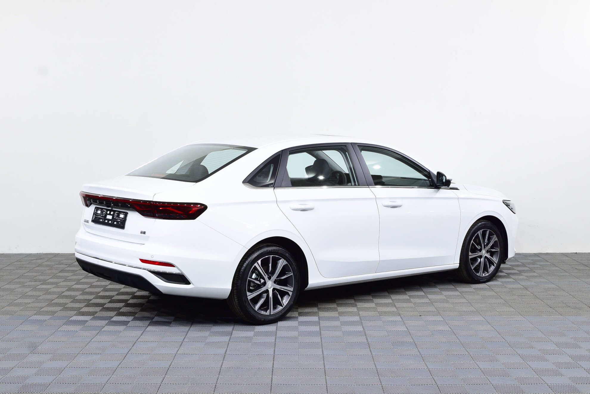 GEELY Emgrand миниатюра 3
