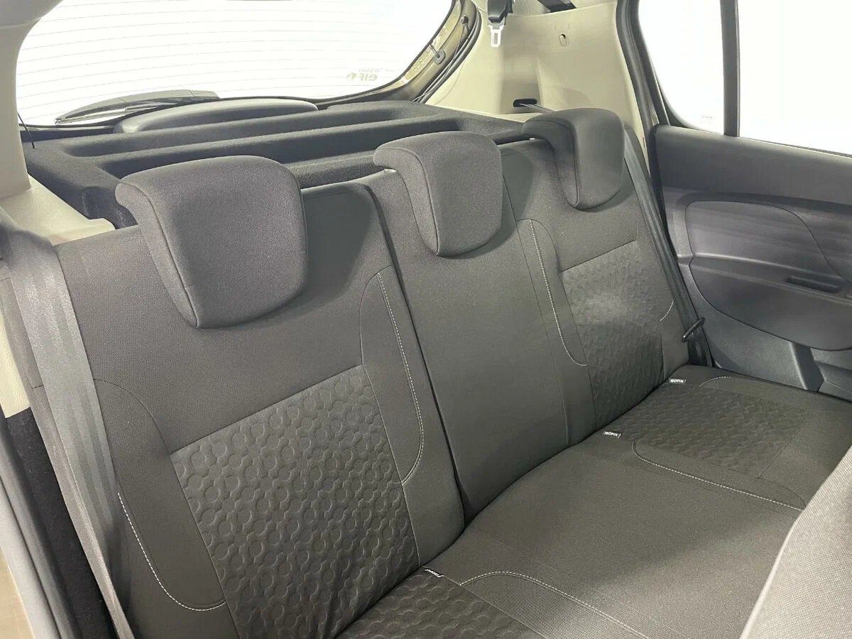 RENAULT Sandero миниатюра 9