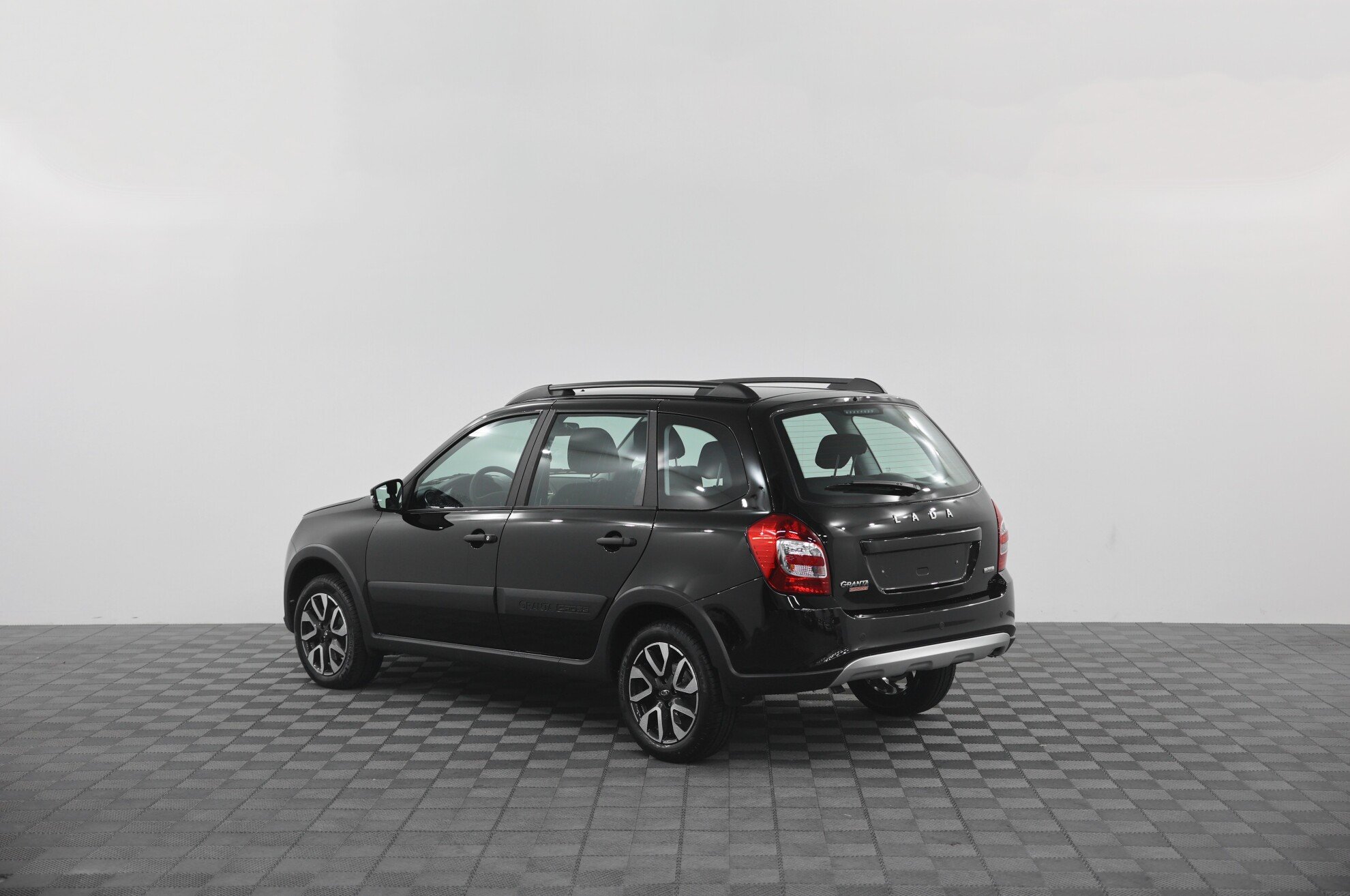 LADA Granta Cross миниатюра 5