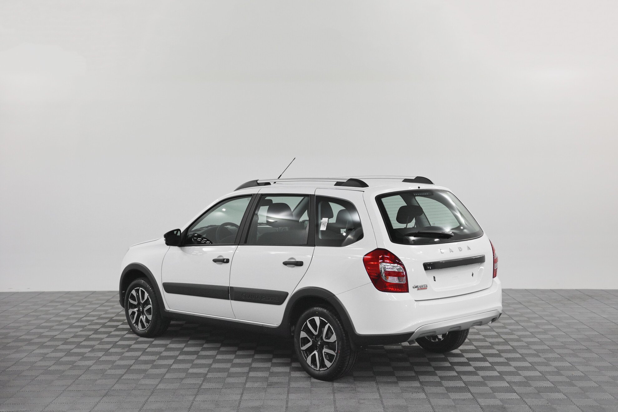 LADA Granta Cross миниатюра 5