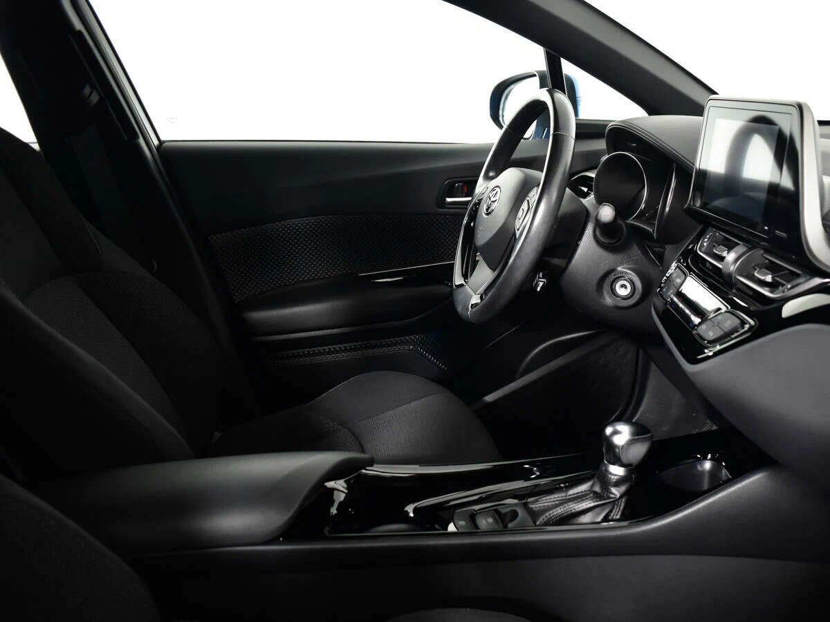 TOYOTA C-HR миниатюра 10