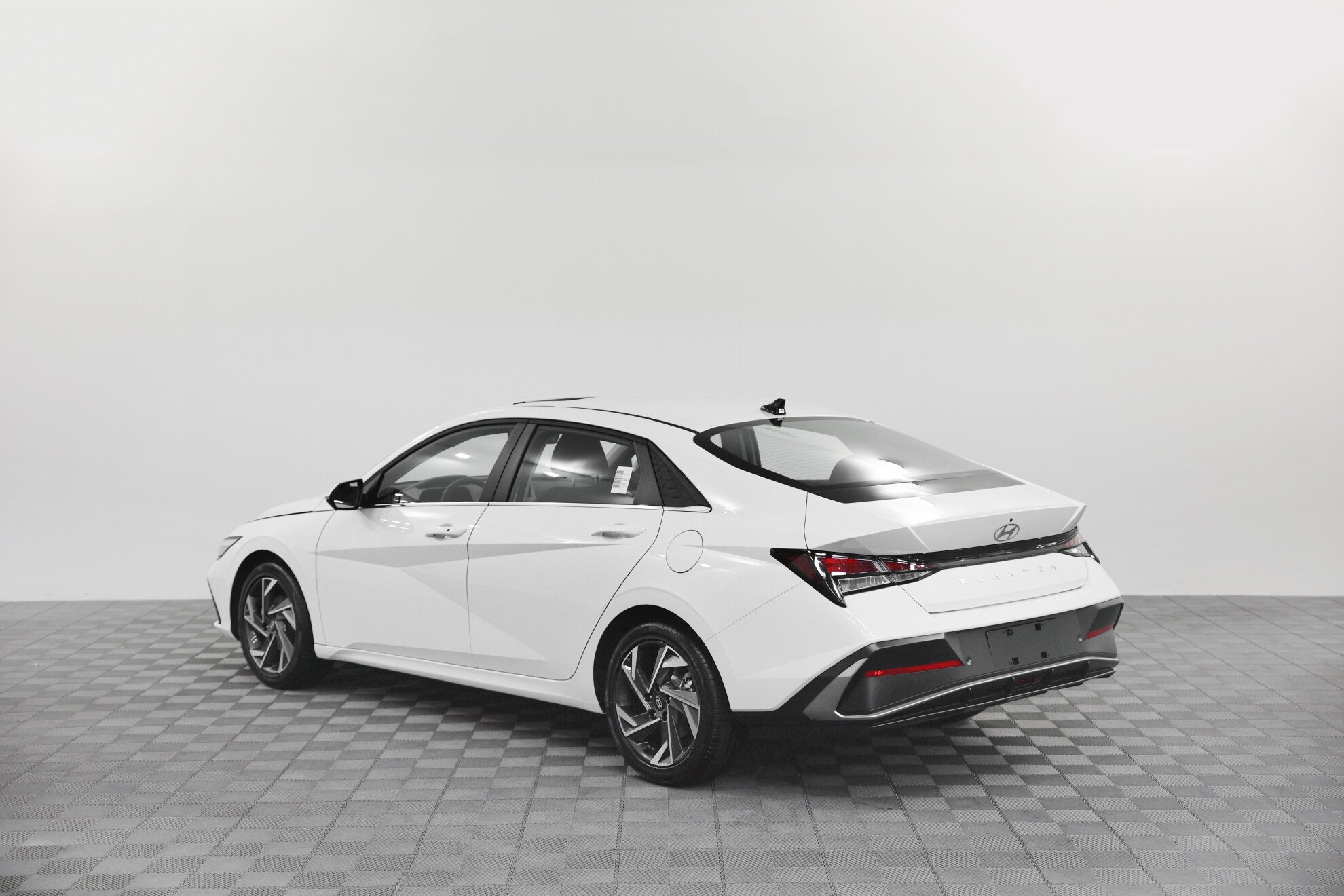 HYUNDAI Elantra New миниатюра 5