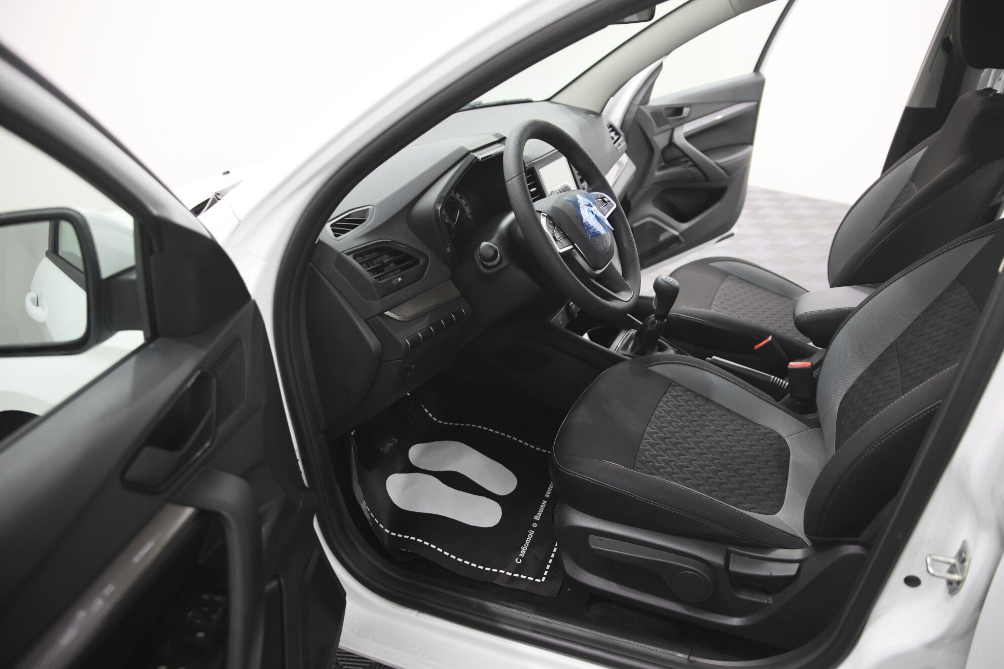 LADA Vesta New миниатюра 6